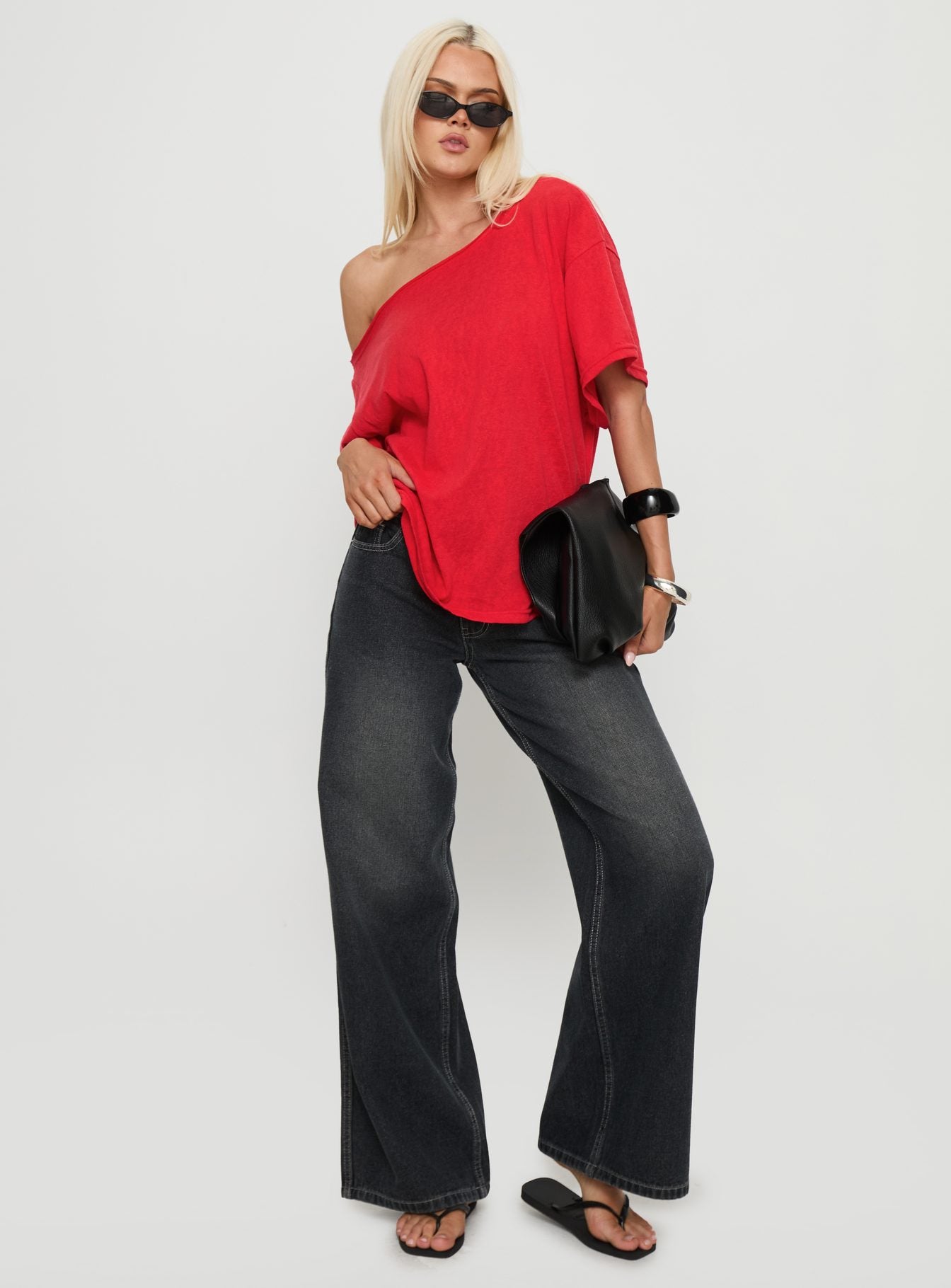 Winny Off Shoulder Tee Red - Image 3