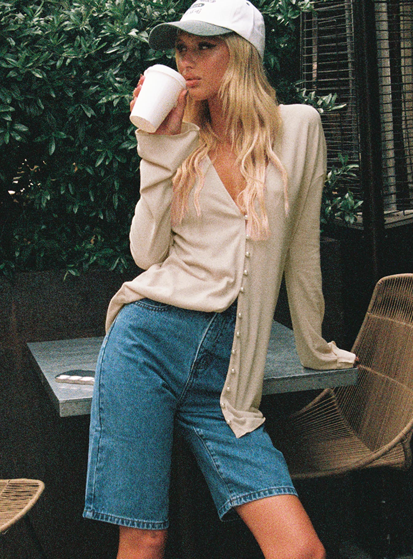 Seville Denim Shorts Mid Wash - Image 2