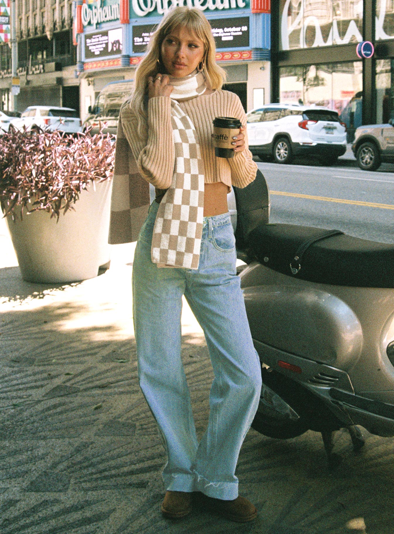 Ollie Mid Rise Straight Leg Jean Light Wash Denim - Image 8