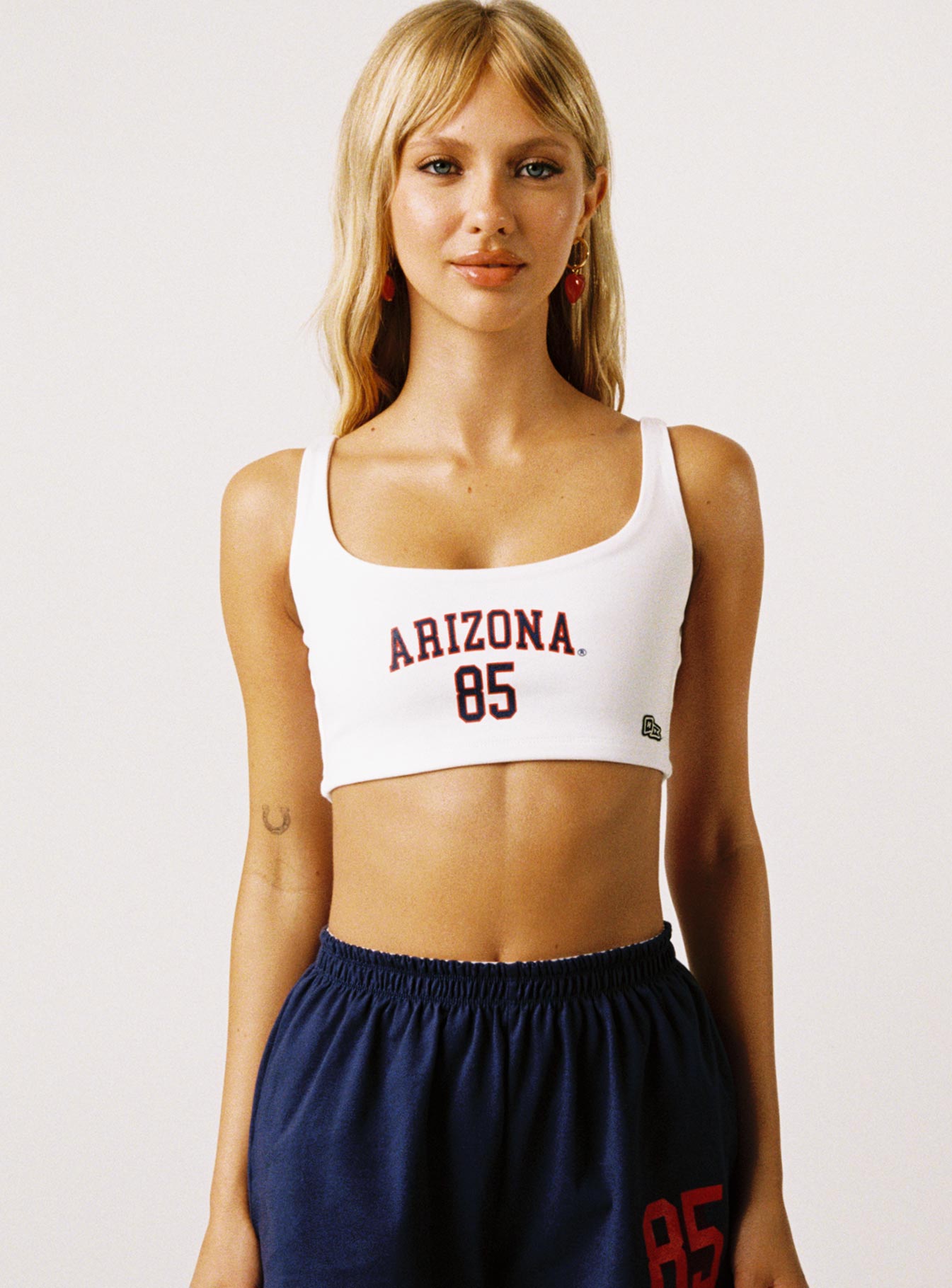 U of A Scoop Neck Crop Top White - Image 2