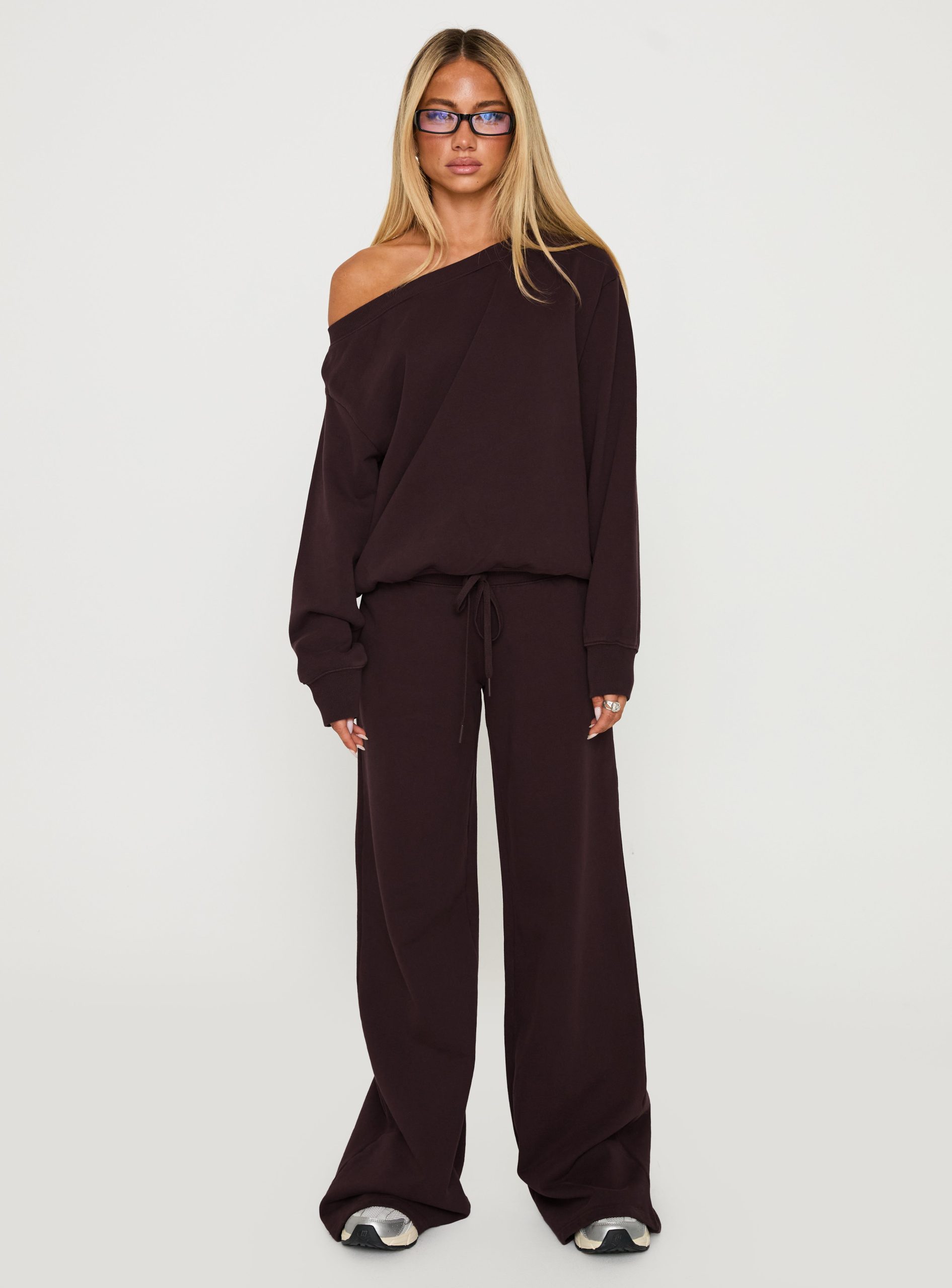 Wellness Off The Shoulder Jumper Brown - Image 3