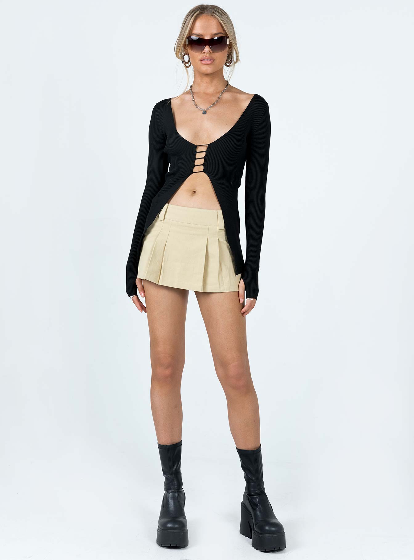 Wild Love Knit Onyx - Image 2