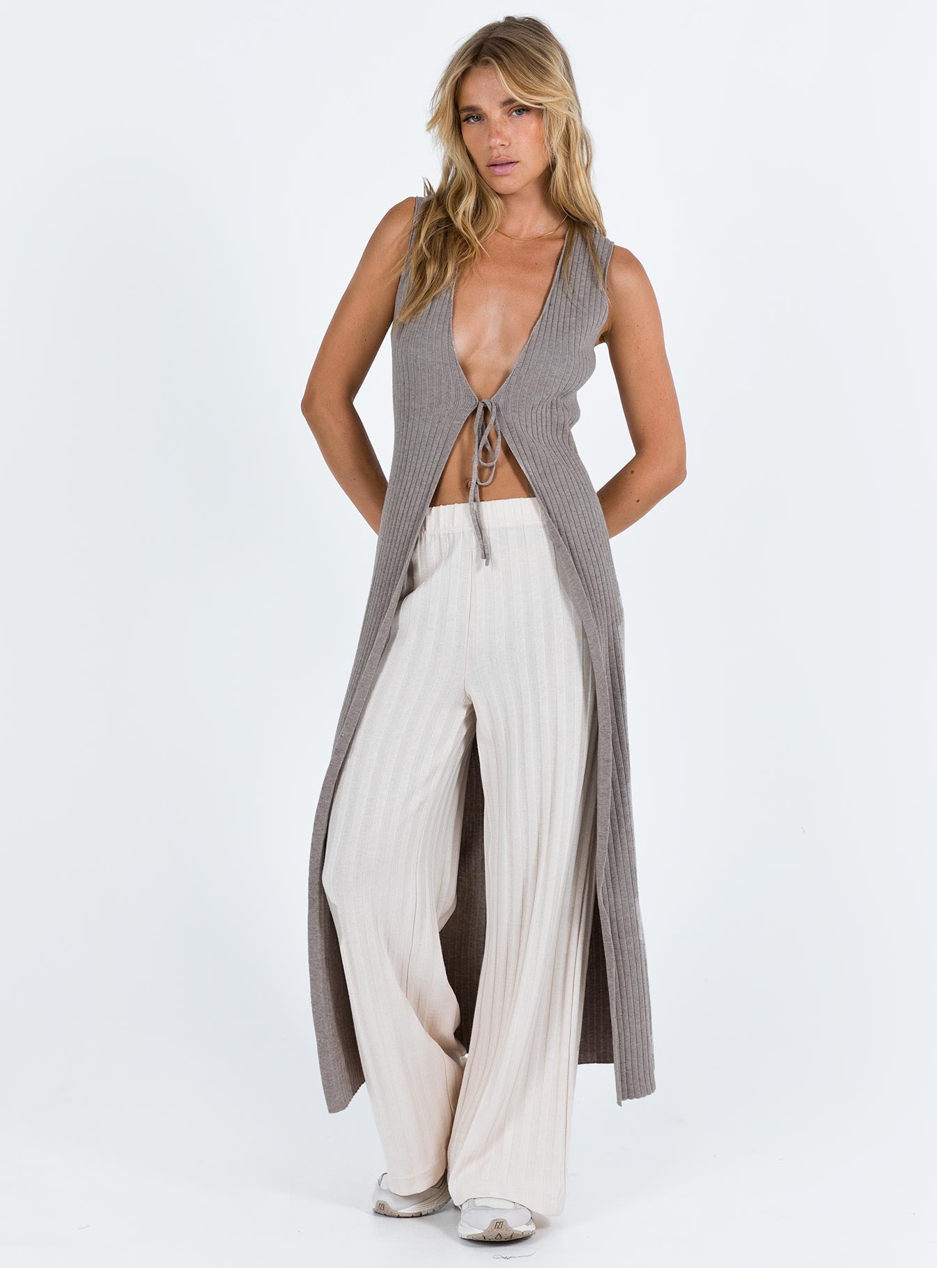 Tieghan Longline Cardigan Brown - Image 3