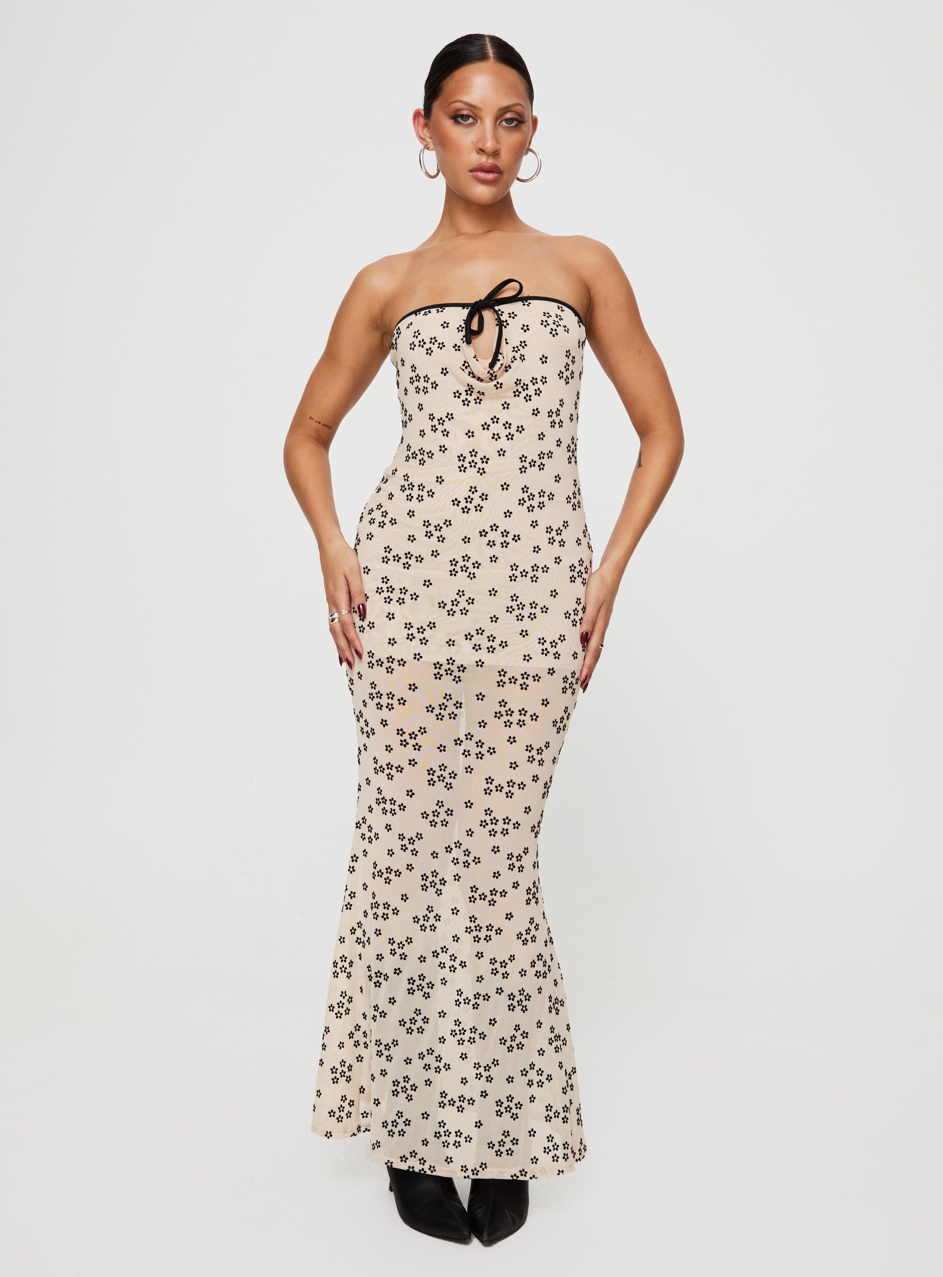 Illuminating Maxi Dress Beige Floral - Image 2