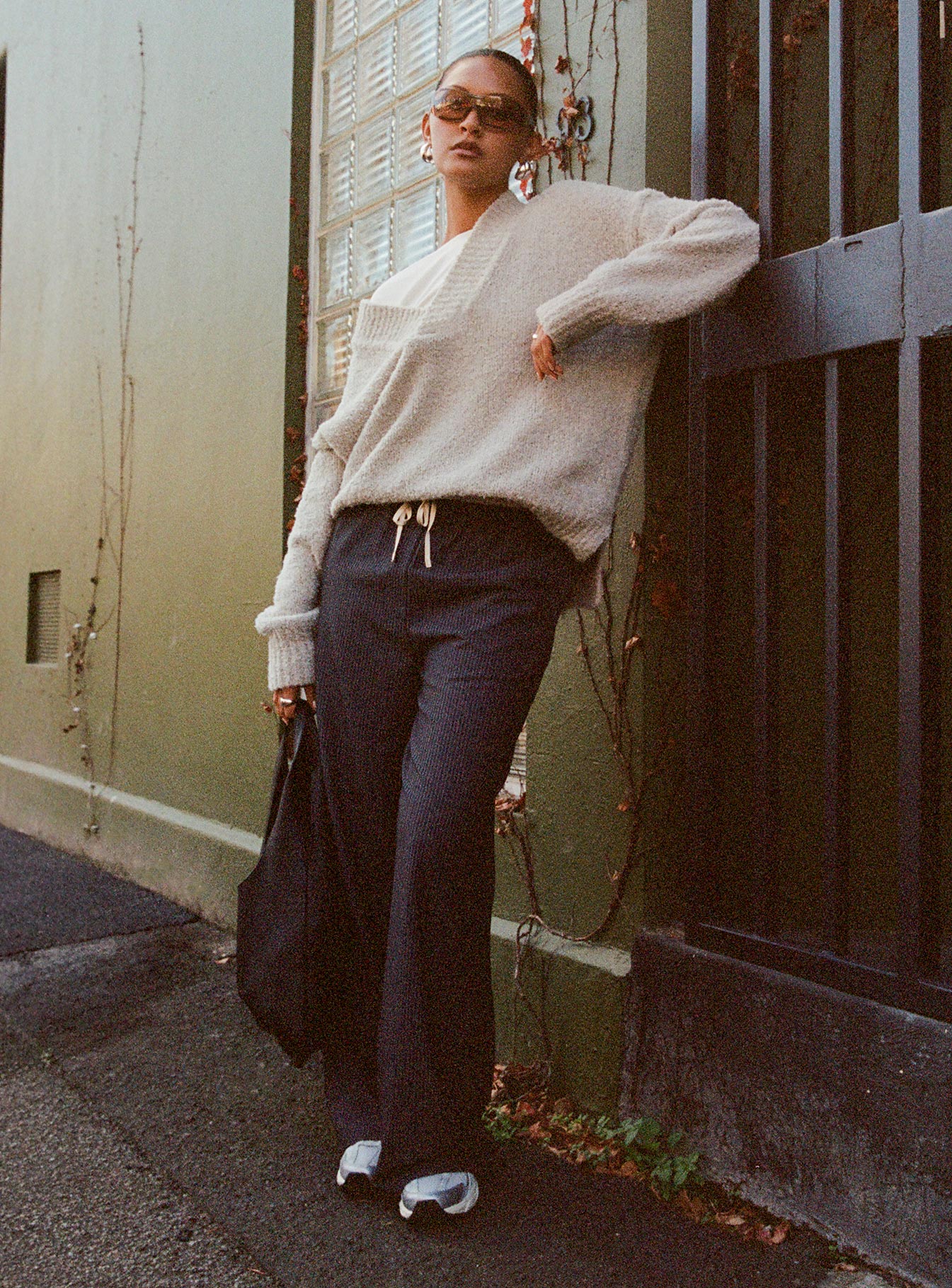 Seraphic Pants Charcoal Stripe - Image 10