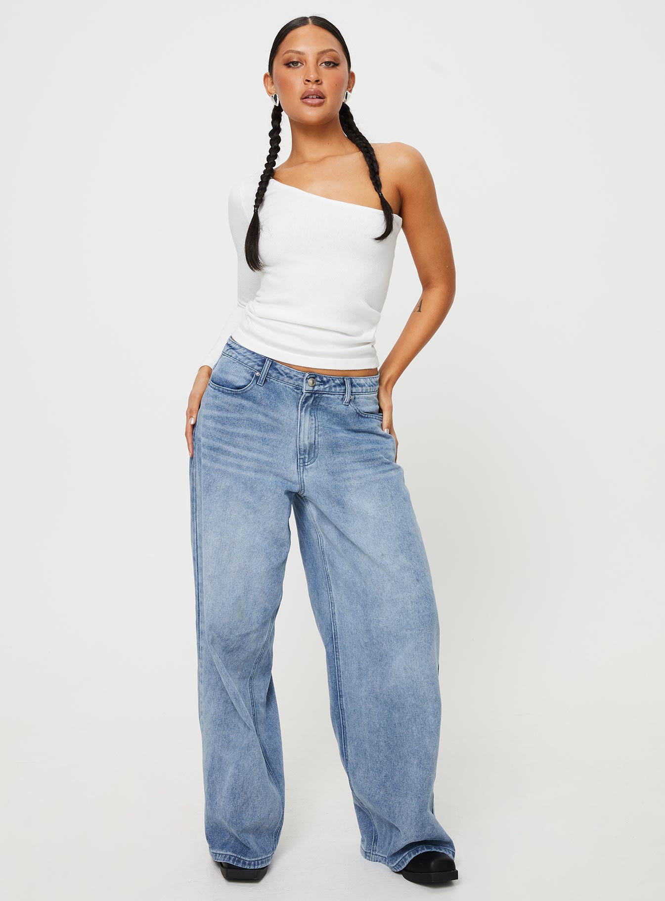 Moniz One Shoulder Top White - Image 3