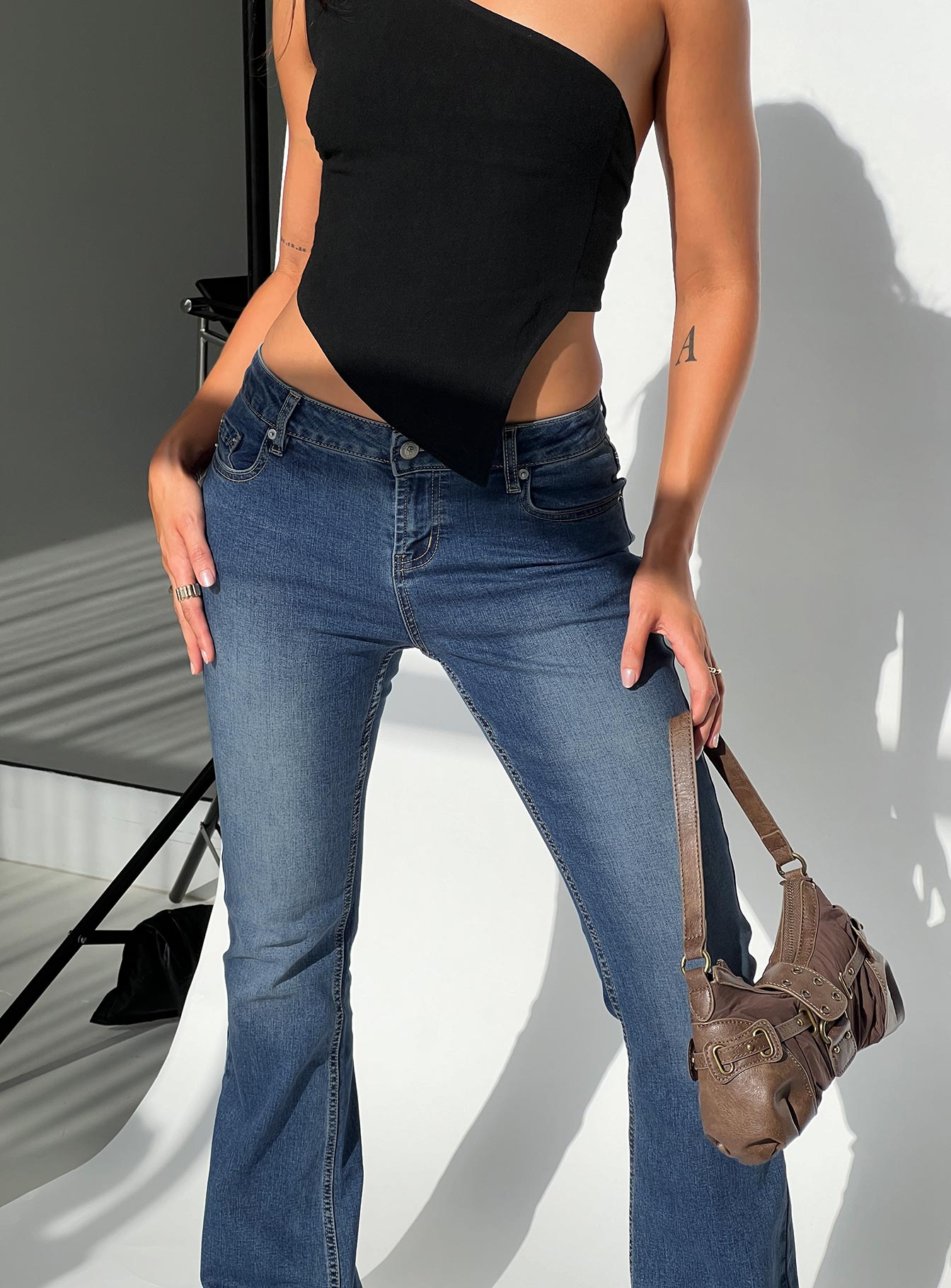 Bethany Low Rise Bootleg Jeans Mid Wash - Image 11