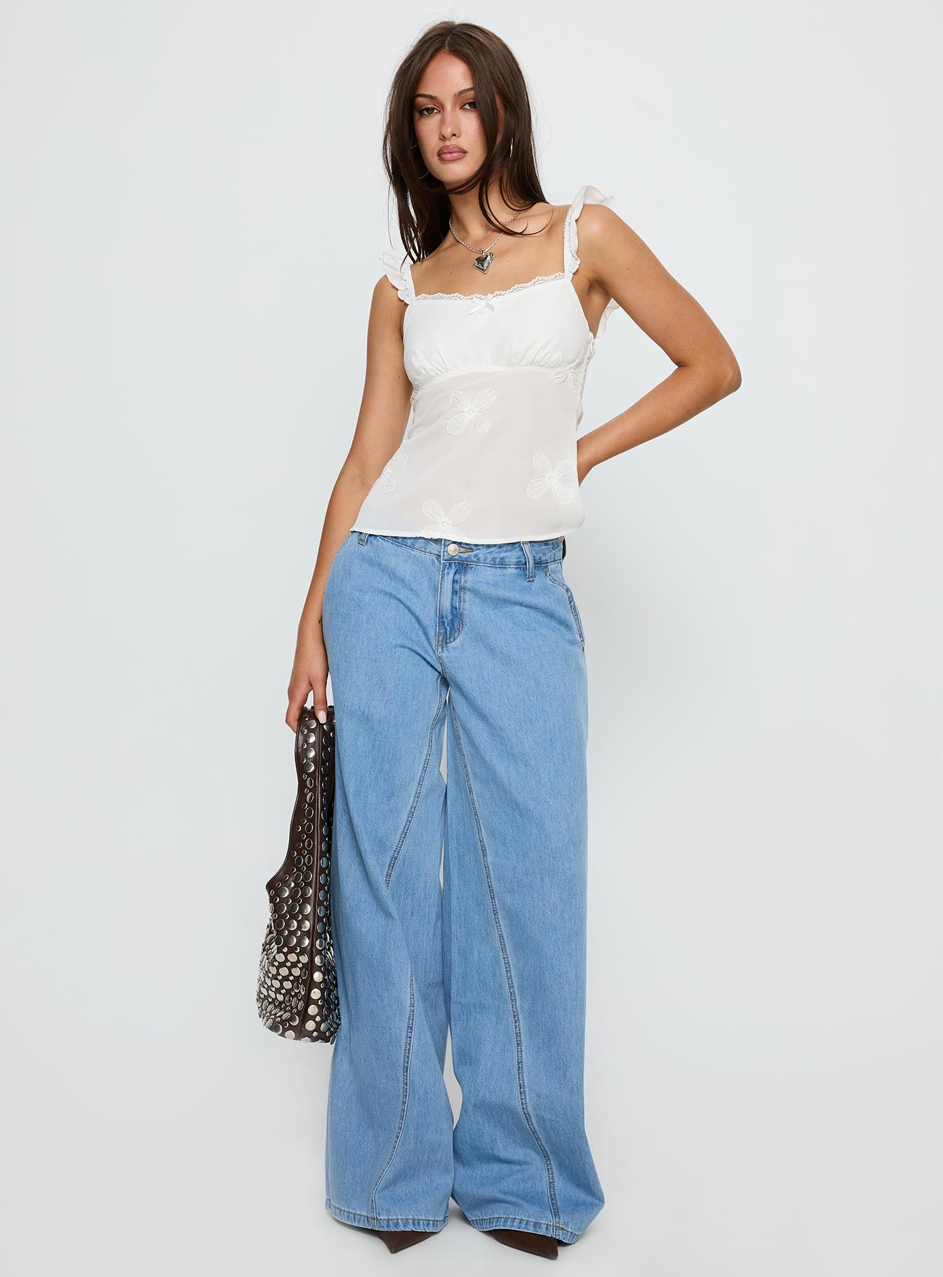 Madaleine Embroidered Top White - Image 3