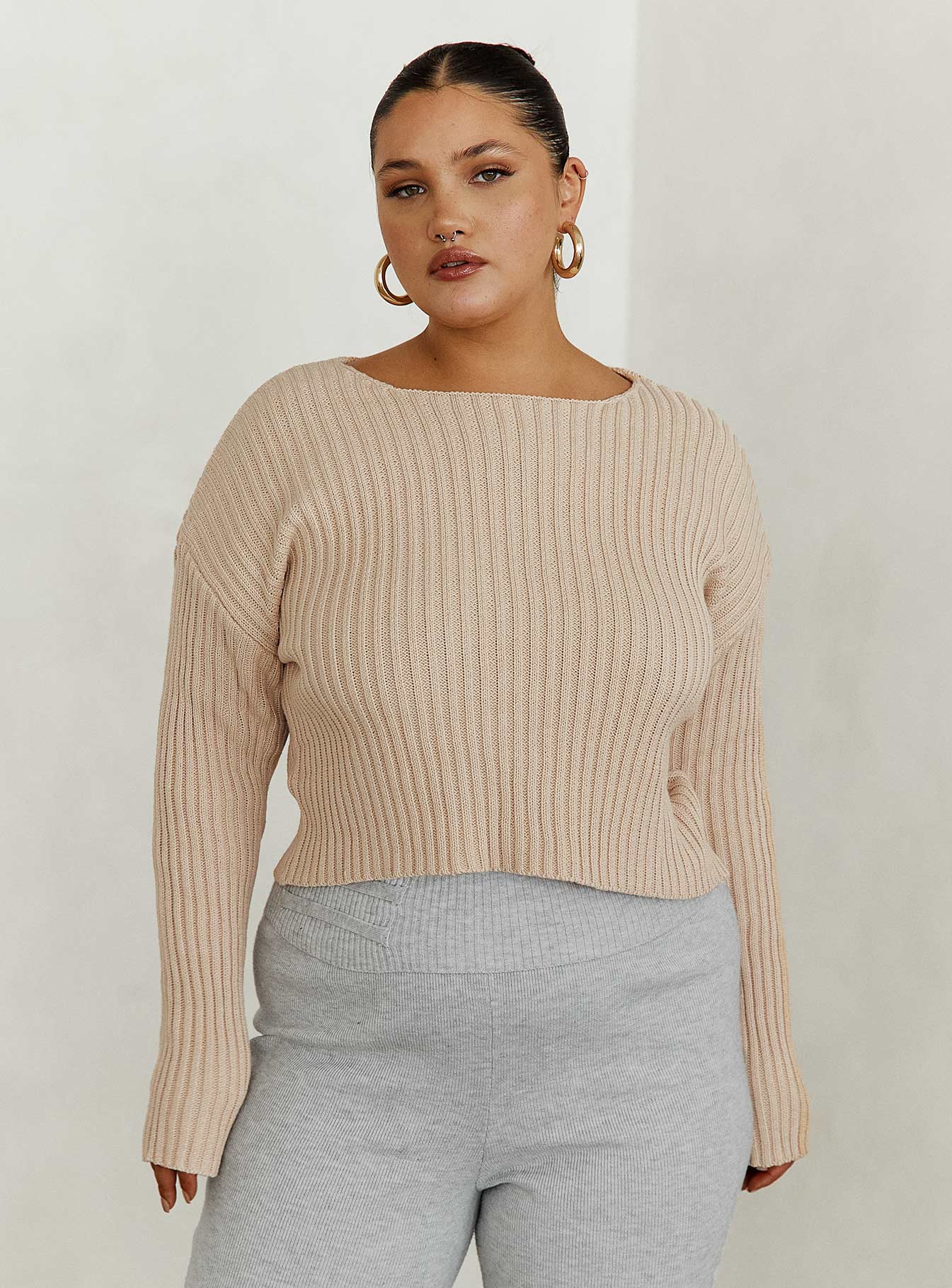 Alivia Cropped Sweater Beige Curve - Image 3