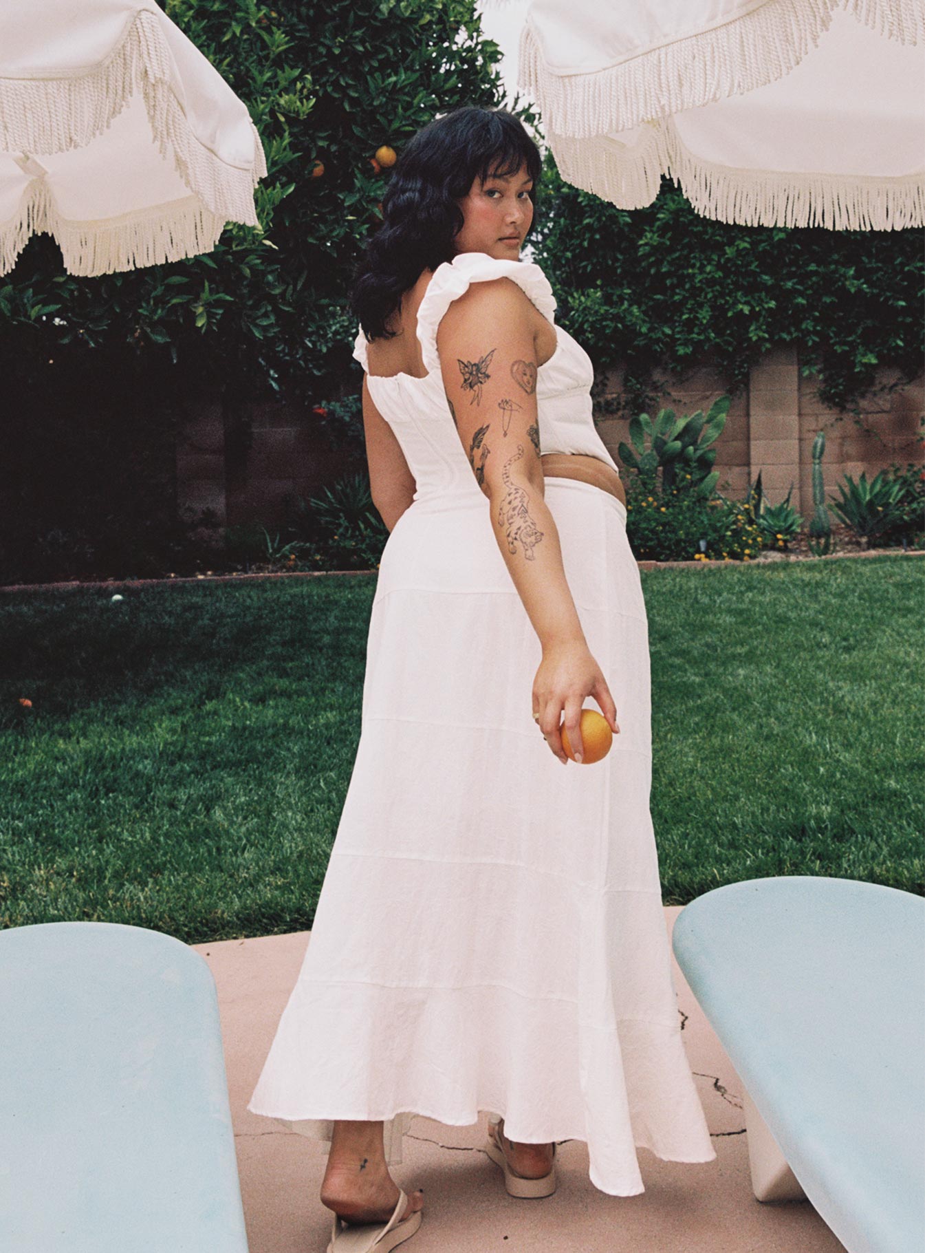 Raven Mid Rise Maxi Skirt White Curve - Image 2