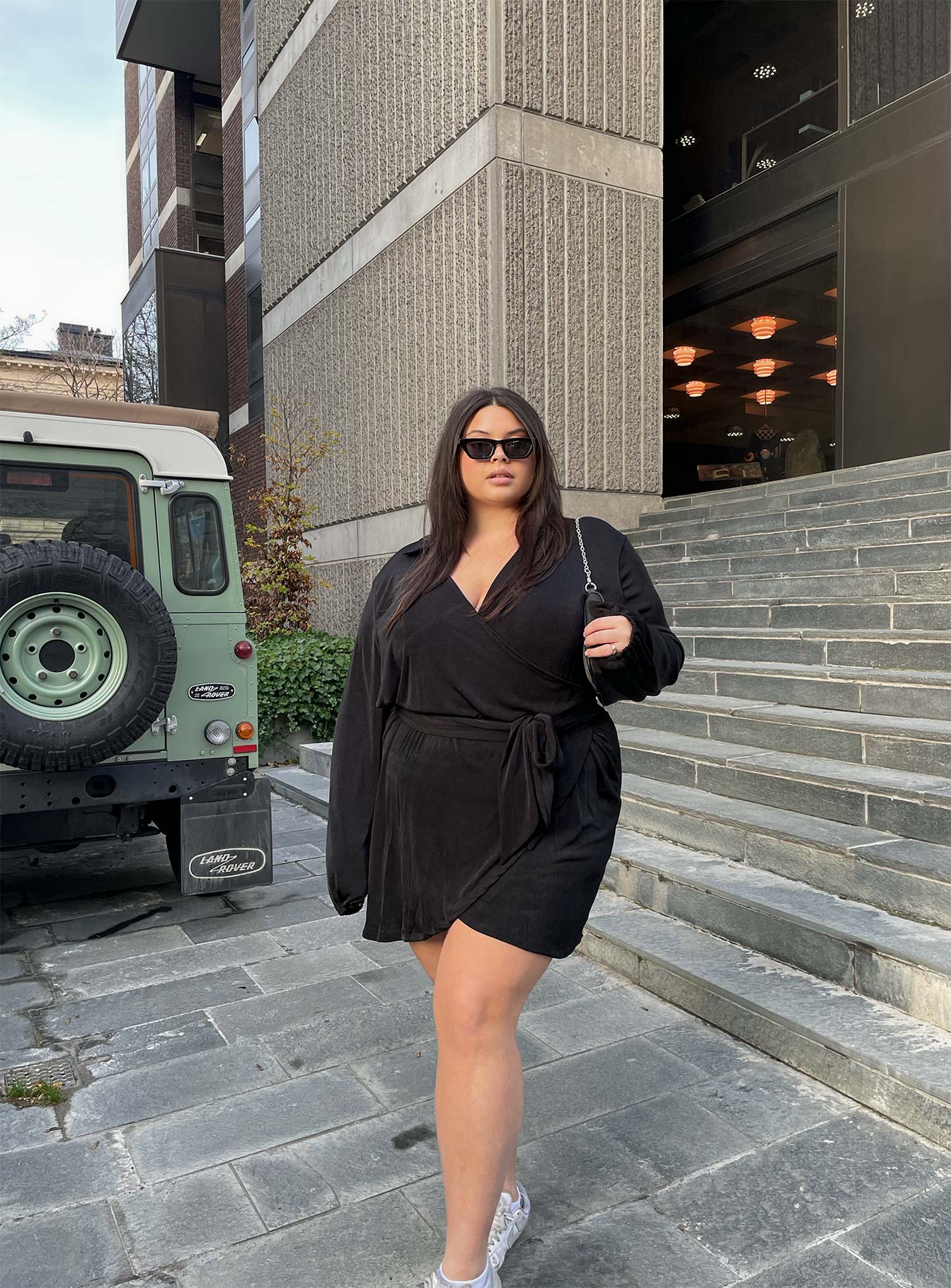 Party Time Mini Dress Black Curve - Image 2