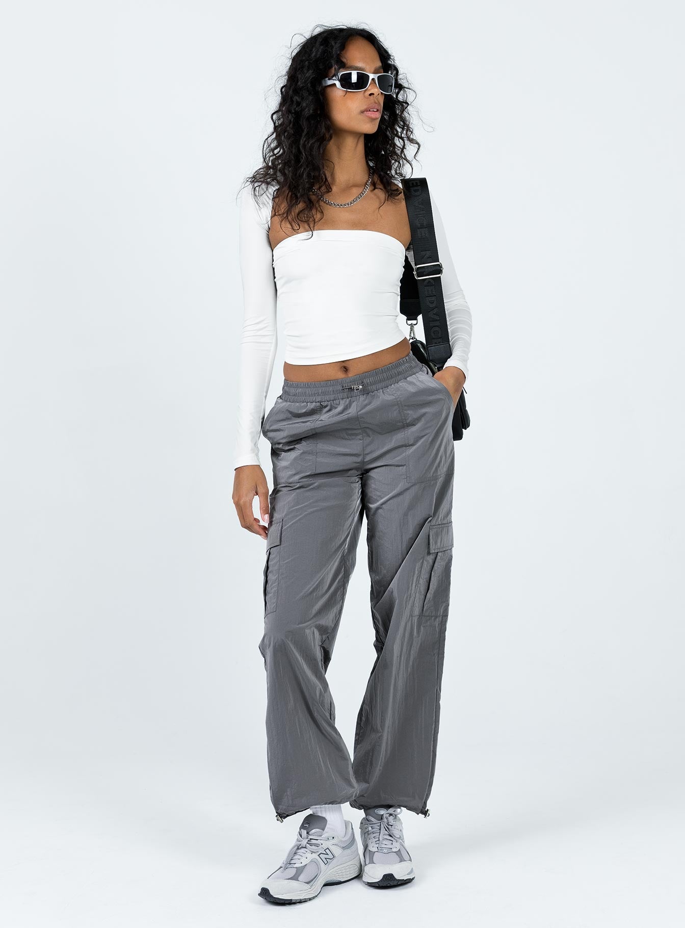Gama Parachute Pants Grey - Image 3