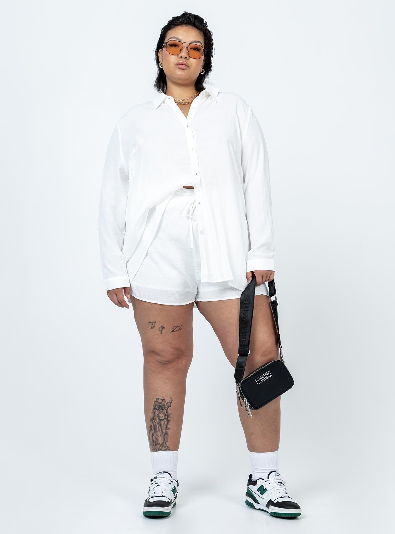 The Chloe Set White Curve - Image 3