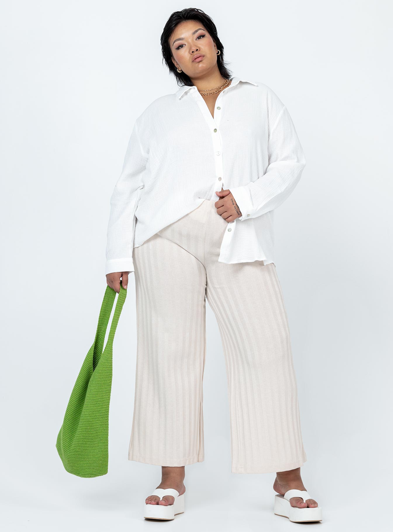 Mahalia Shirt White Curve - Image 3