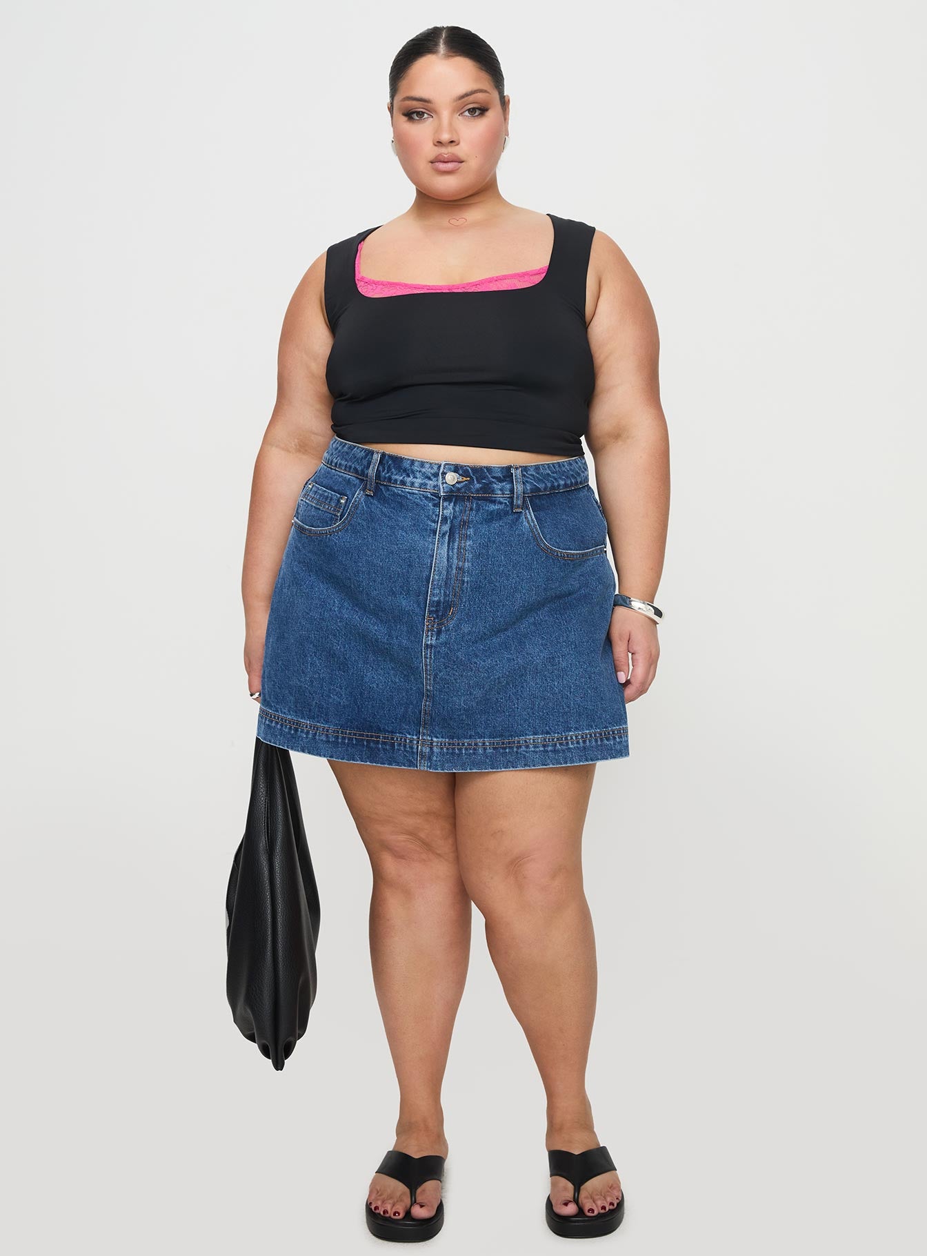 Gazelle Denim Skort Mid Wash Curve - Image 3