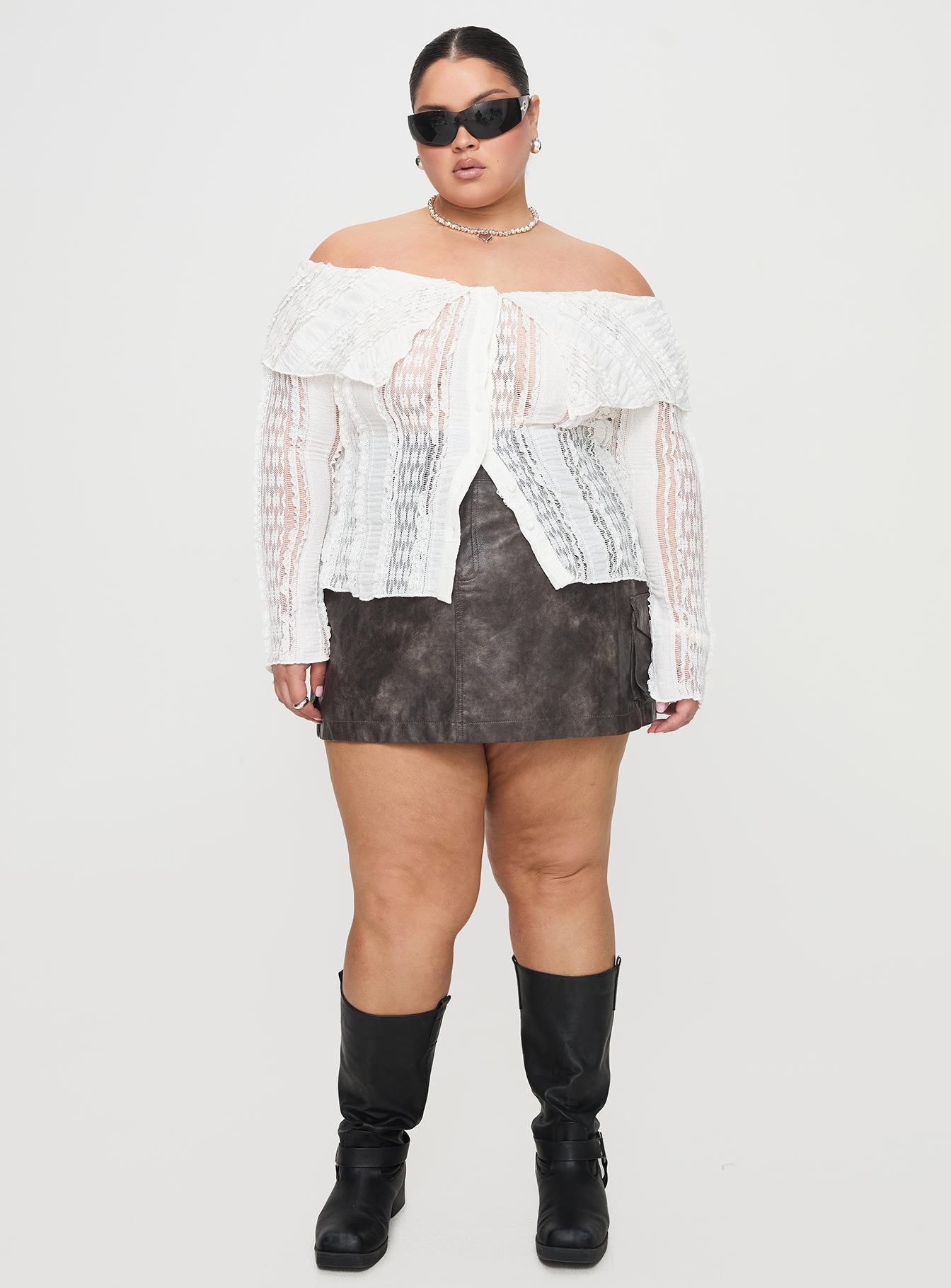 Lisbeth Off The Shoulder Top White Curve - Image 3