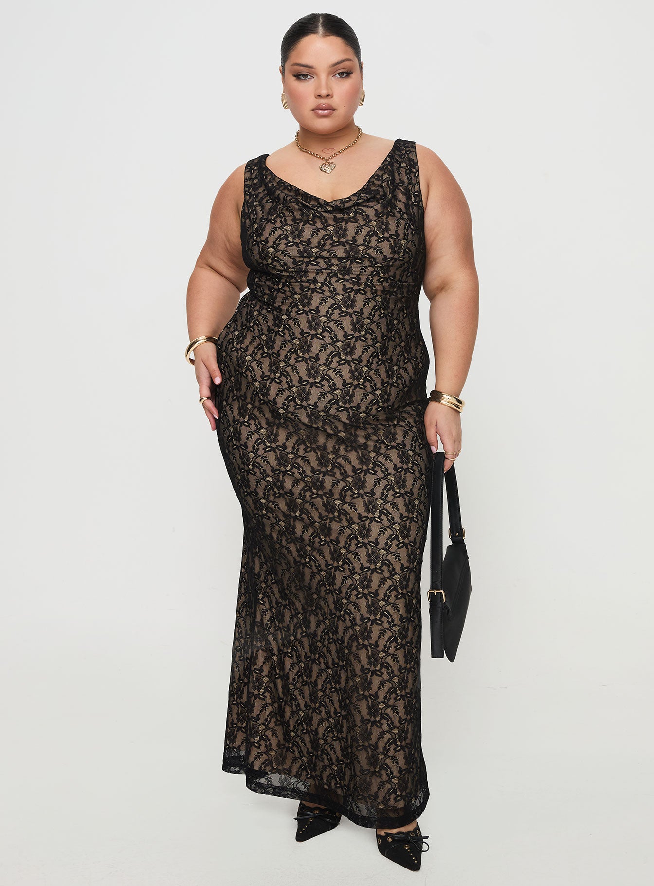 Romani Lace Maxi Dress Black Curve - Image 2