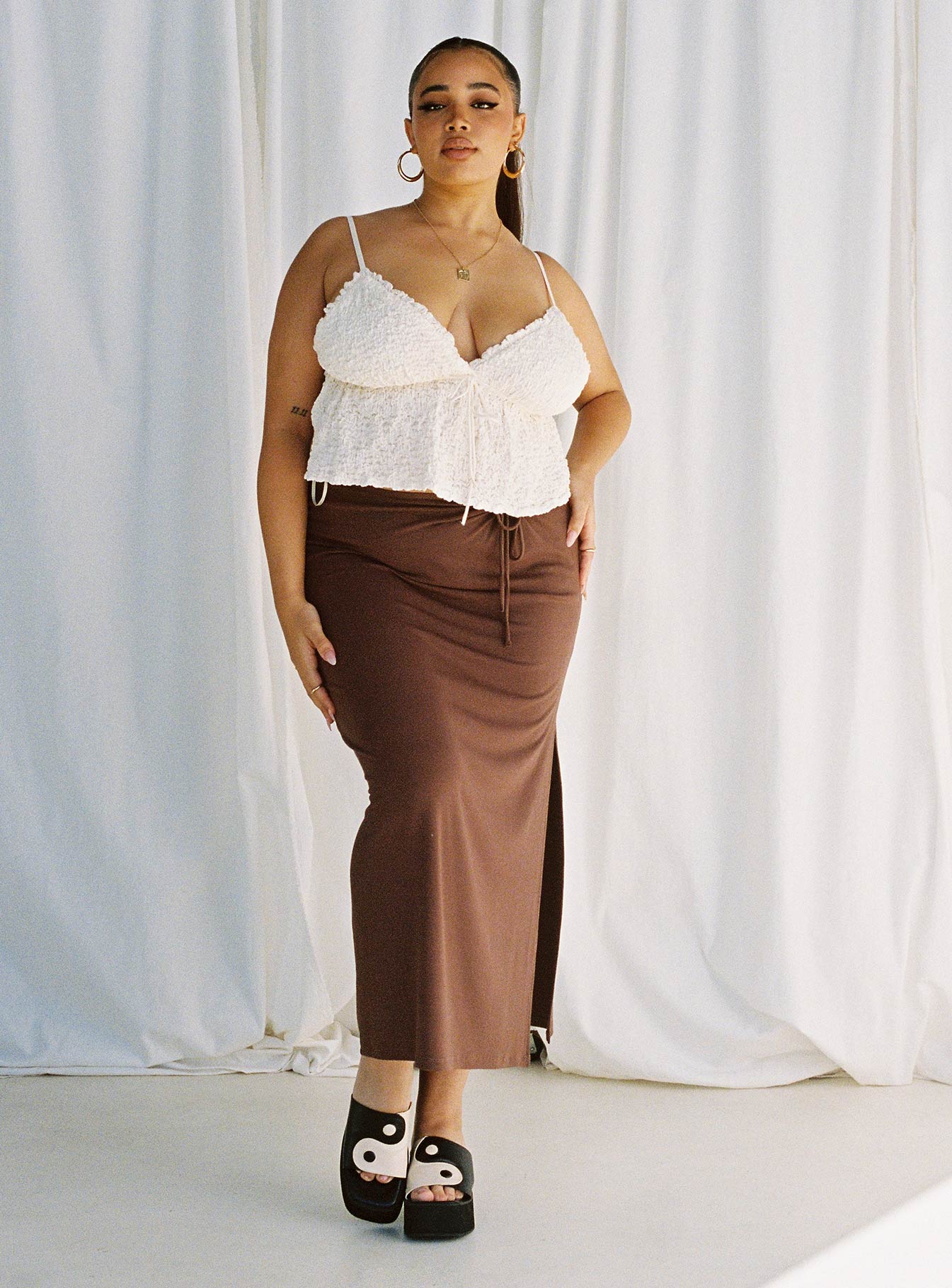 Caroline Midi Skirt Brown Curve - Image 3