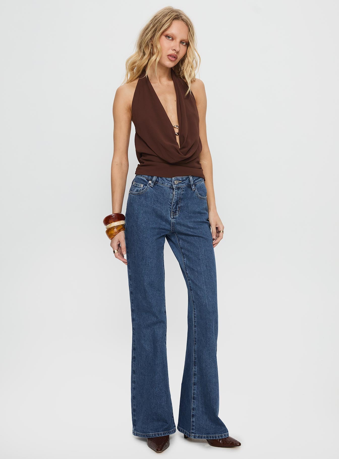 Magic Mirror Mid Rise Bootleg Jeans Mid Blue Wash - Image 3