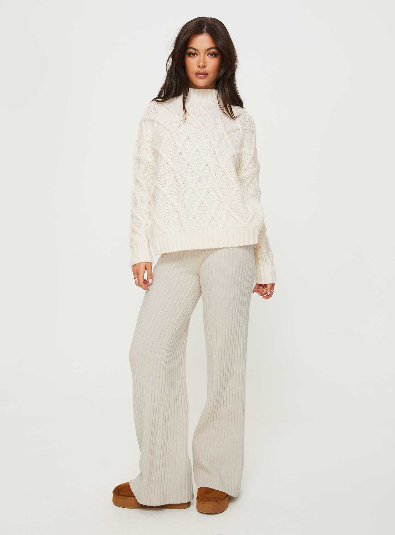 Lewin Cable Knit Sweater Beige - Image 3