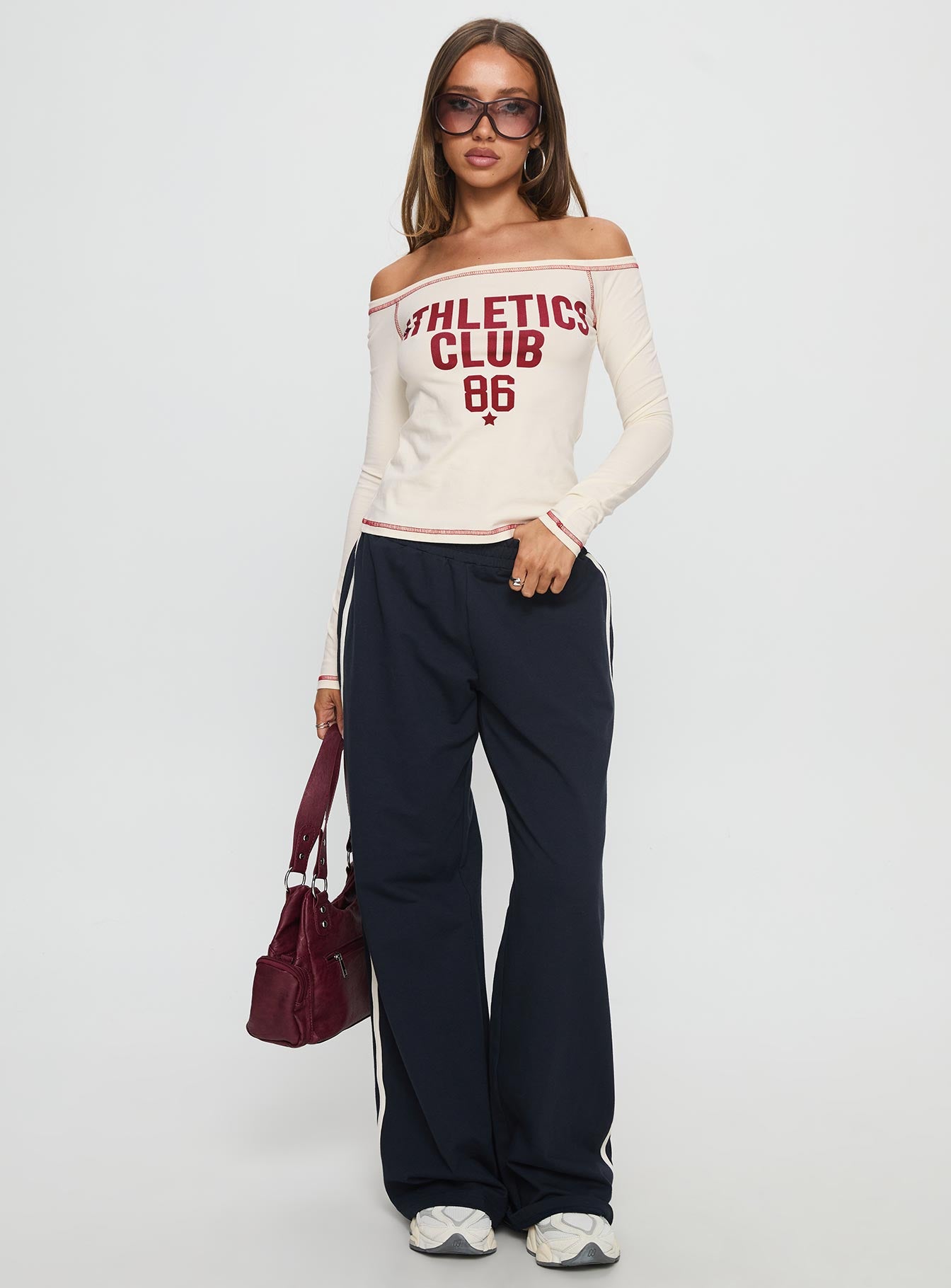 Athletics Club Long Sleeve Graphic Top Cream / Red - Image 3