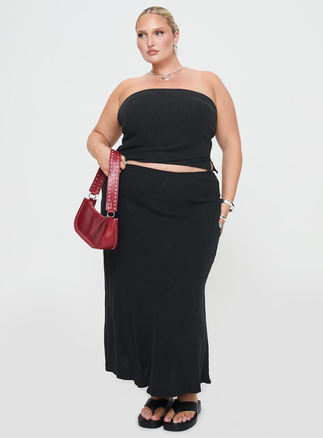 Birdie Asymmetric Linen Blend Top Black Curve - Image 3