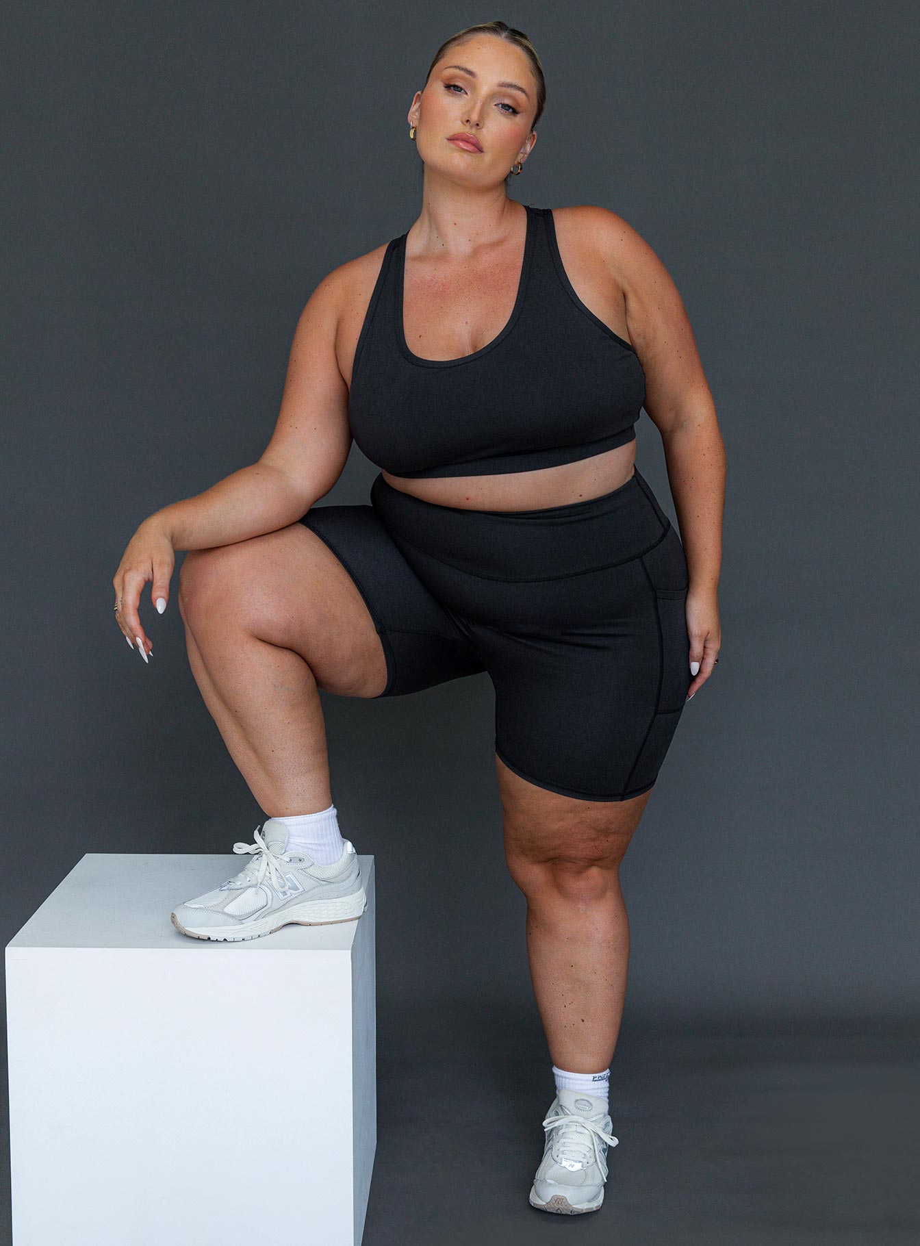 Conquer Activewear Shorts Black Curve - Image 2