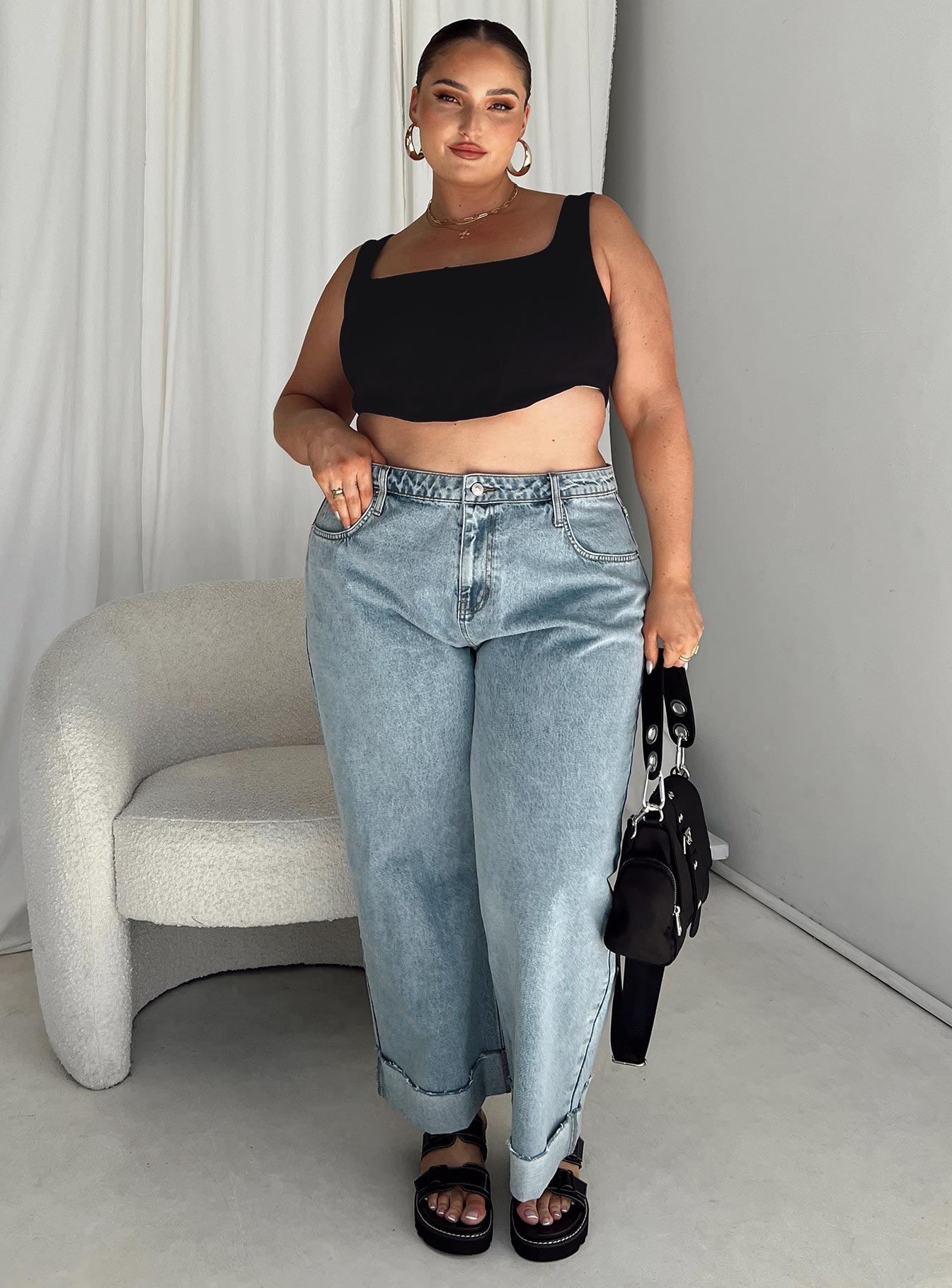 Ollie Straight Leg Jean Mid Wash Denim Curve - Image 3