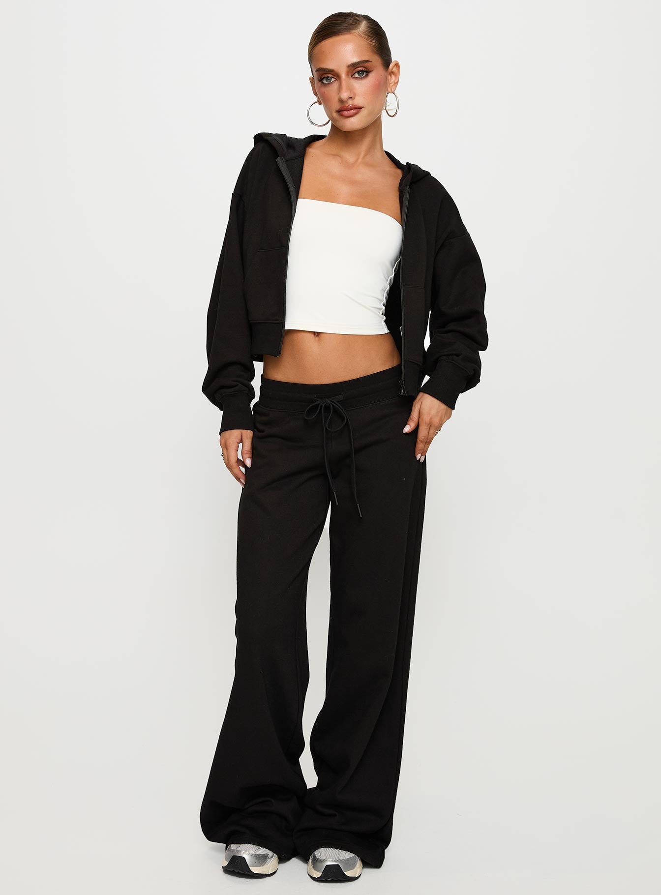 Mindful Low Rise Pant Black - Image 3