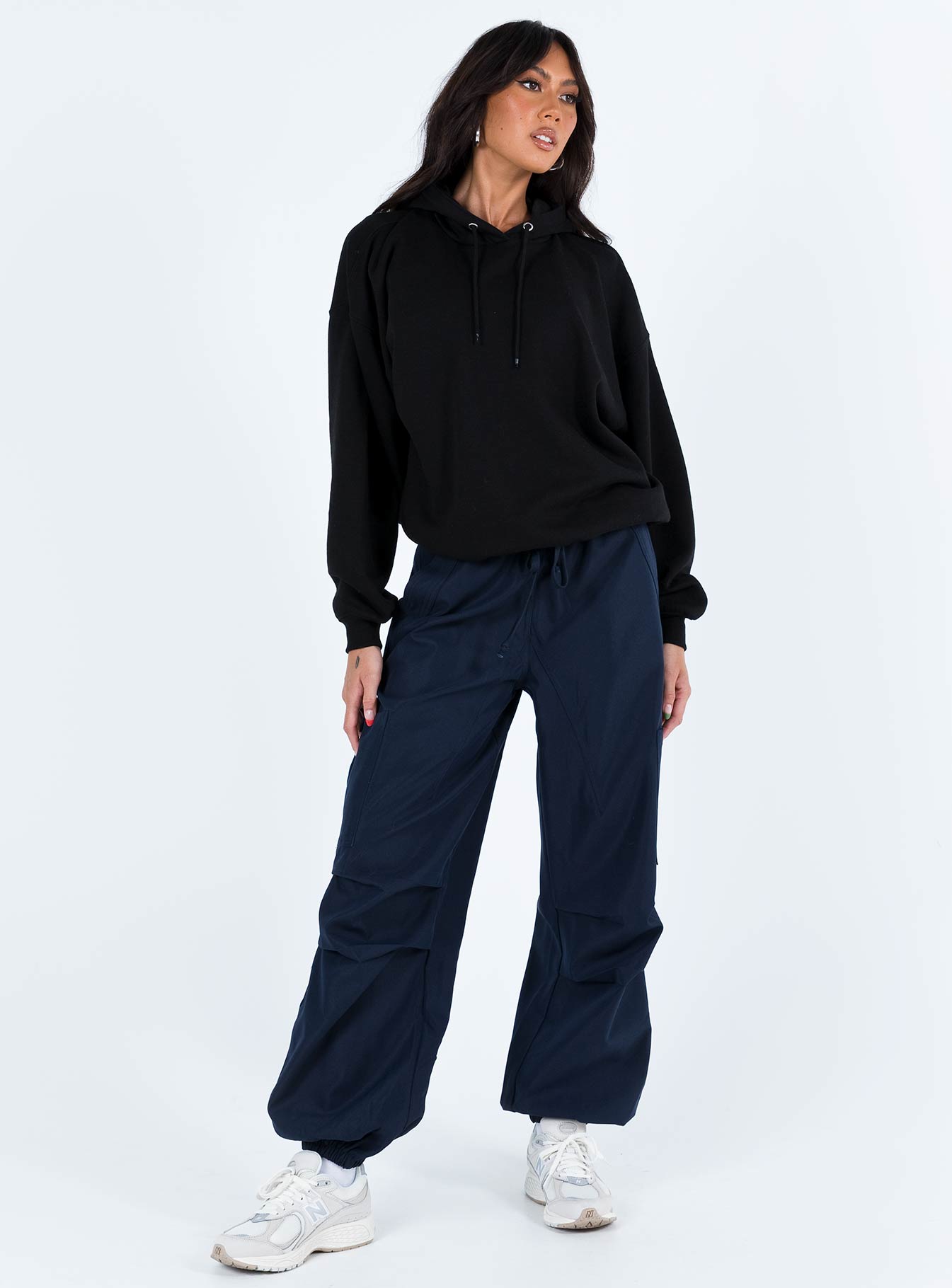 Ritu Oversized Hoodie Black - Image 3