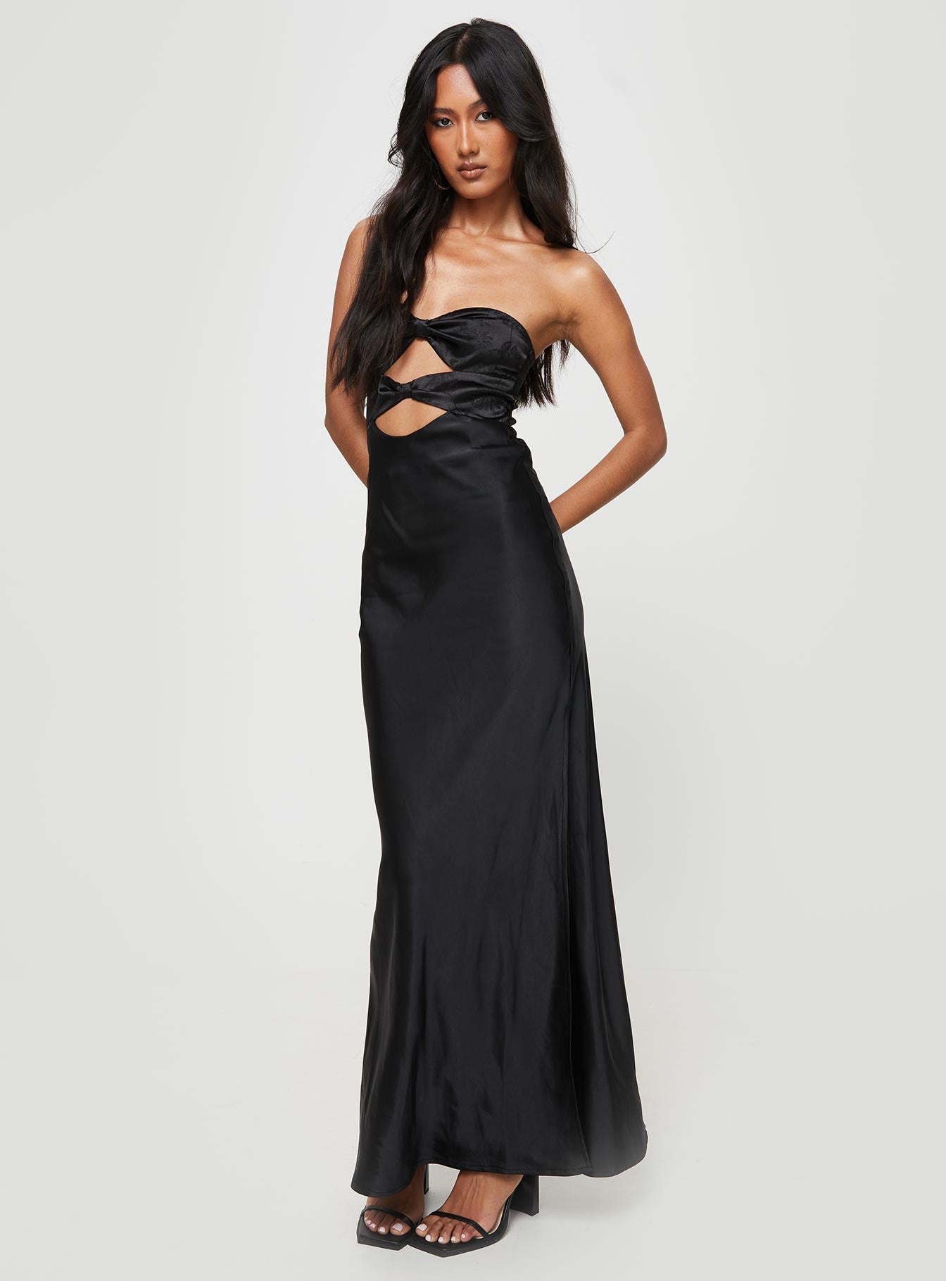 Hessy Bow Maxi Dress Black - Image 5
