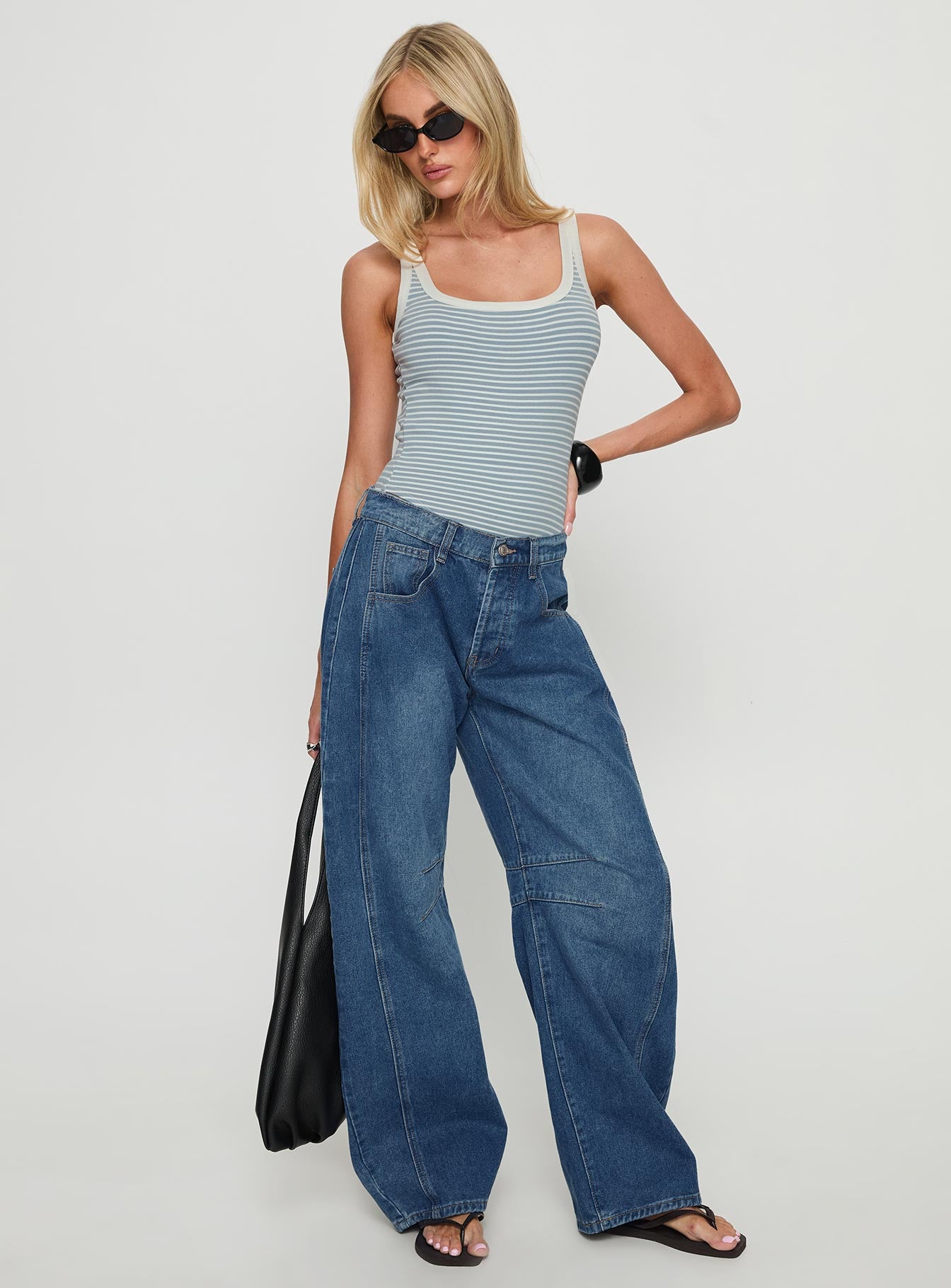 Normana Mid Rise Cropped Barrel Jeans Mid Blue Wash - Image 3