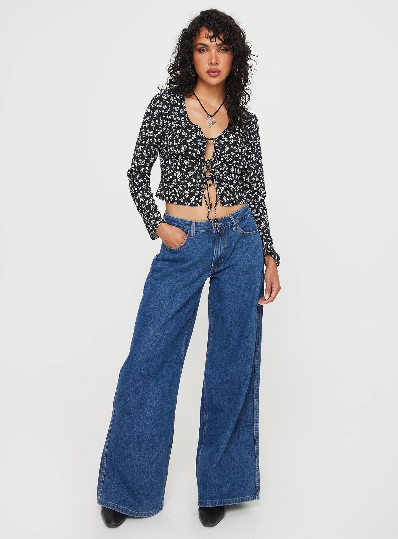 Mekki Long Sleeve Top Black Floral - Image 2