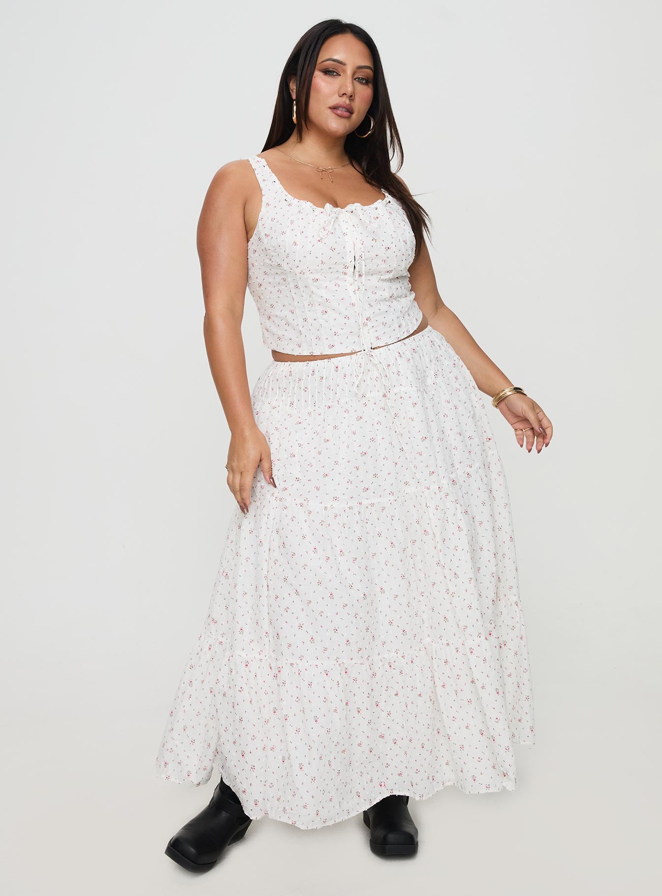 Cherry On Top Maxi Skirt White Floral Curve - Image 3