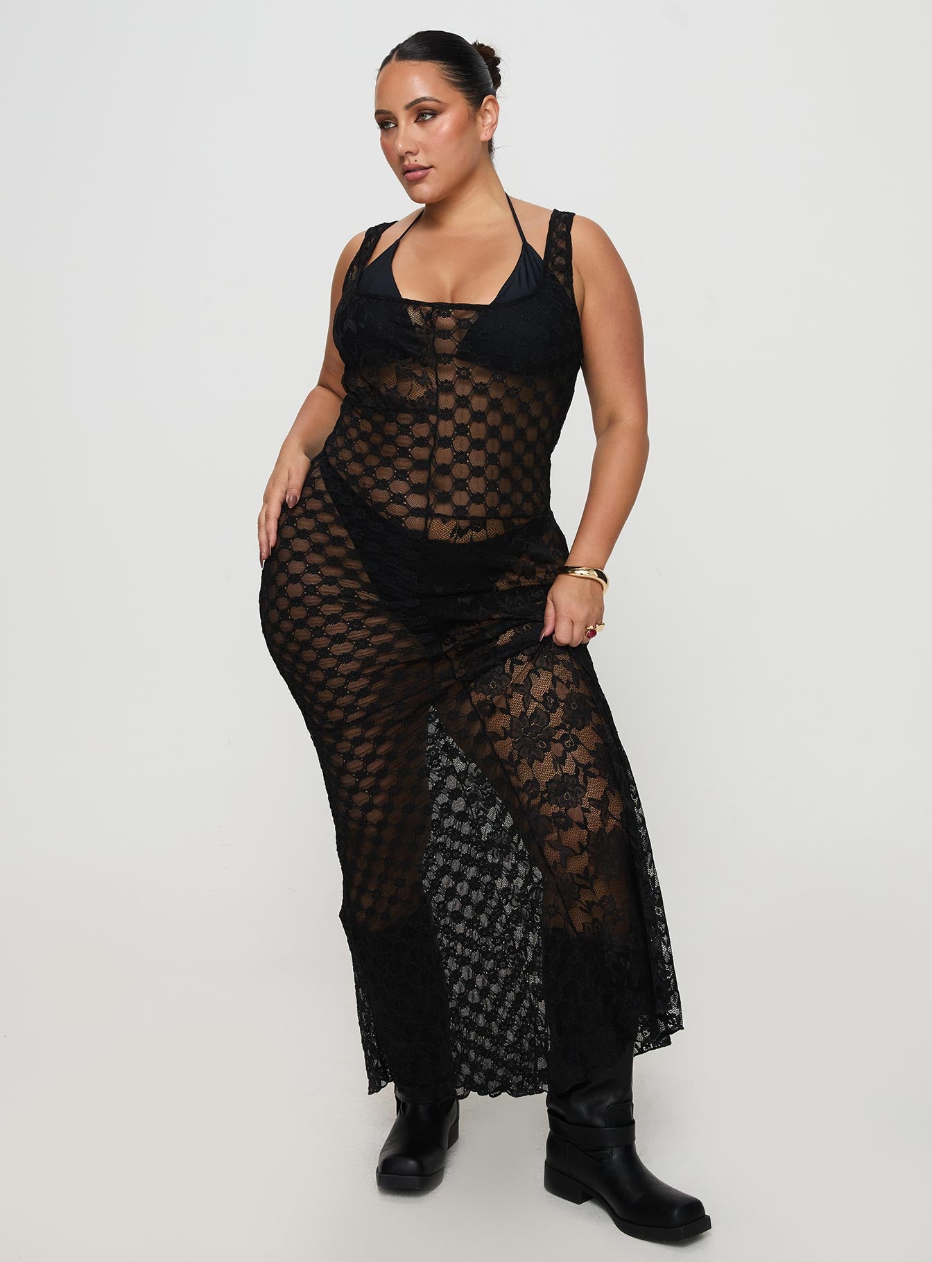 Zhara Lace Dress Black Curve - Image 3