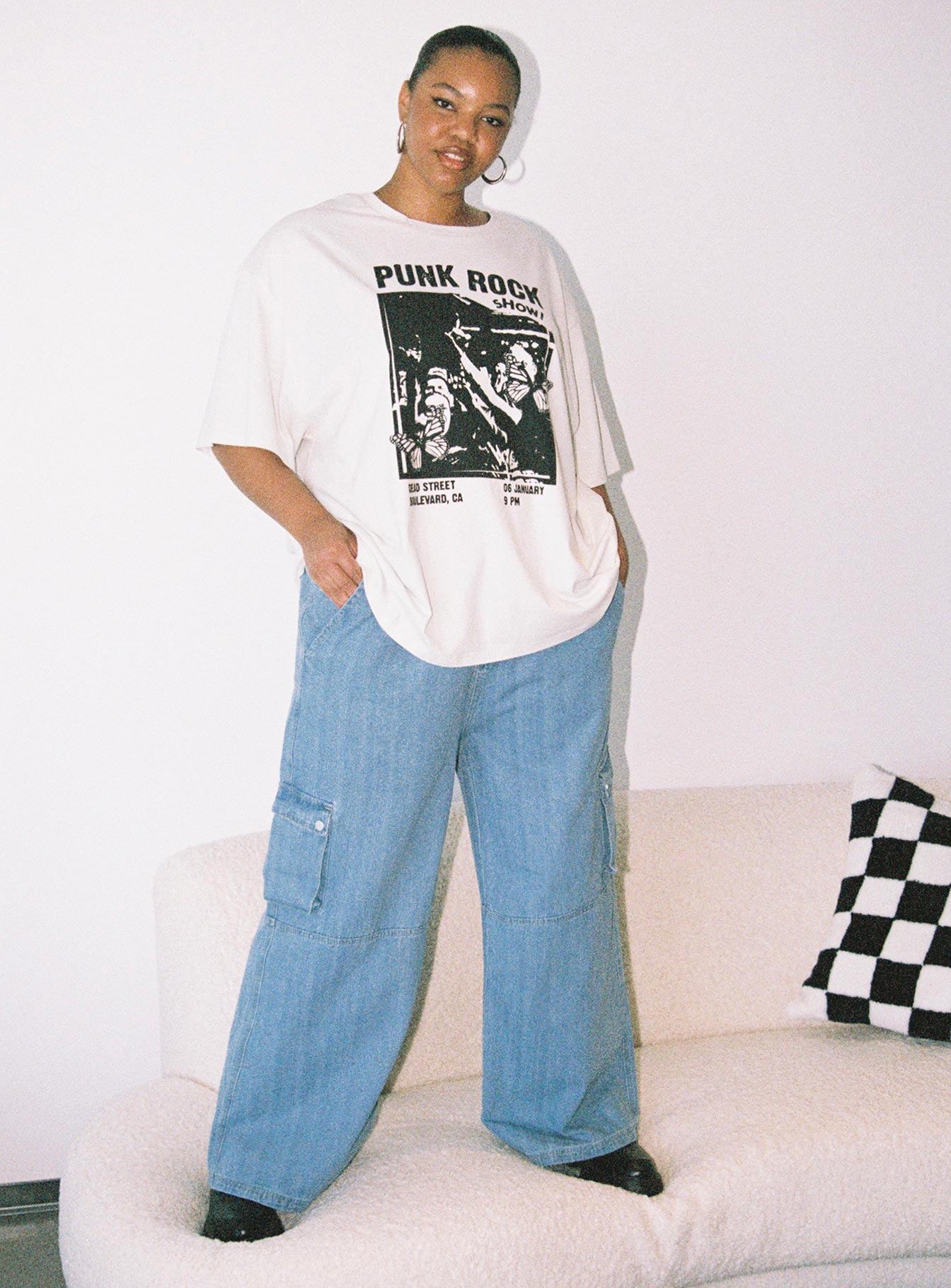 Paige Mid Rise Cargo Jean Denim Curve - Image 2