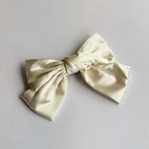 Walters Hair Bow Beige