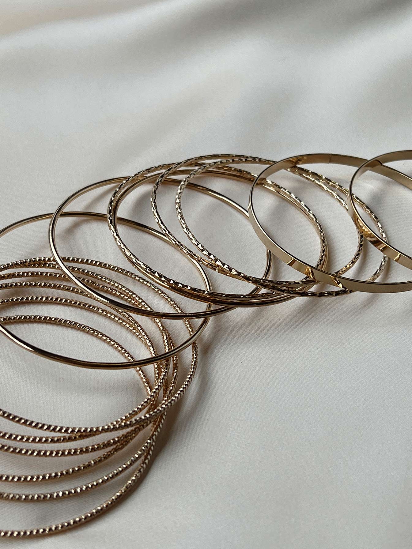 Gemme Bangles Gold - Image 3