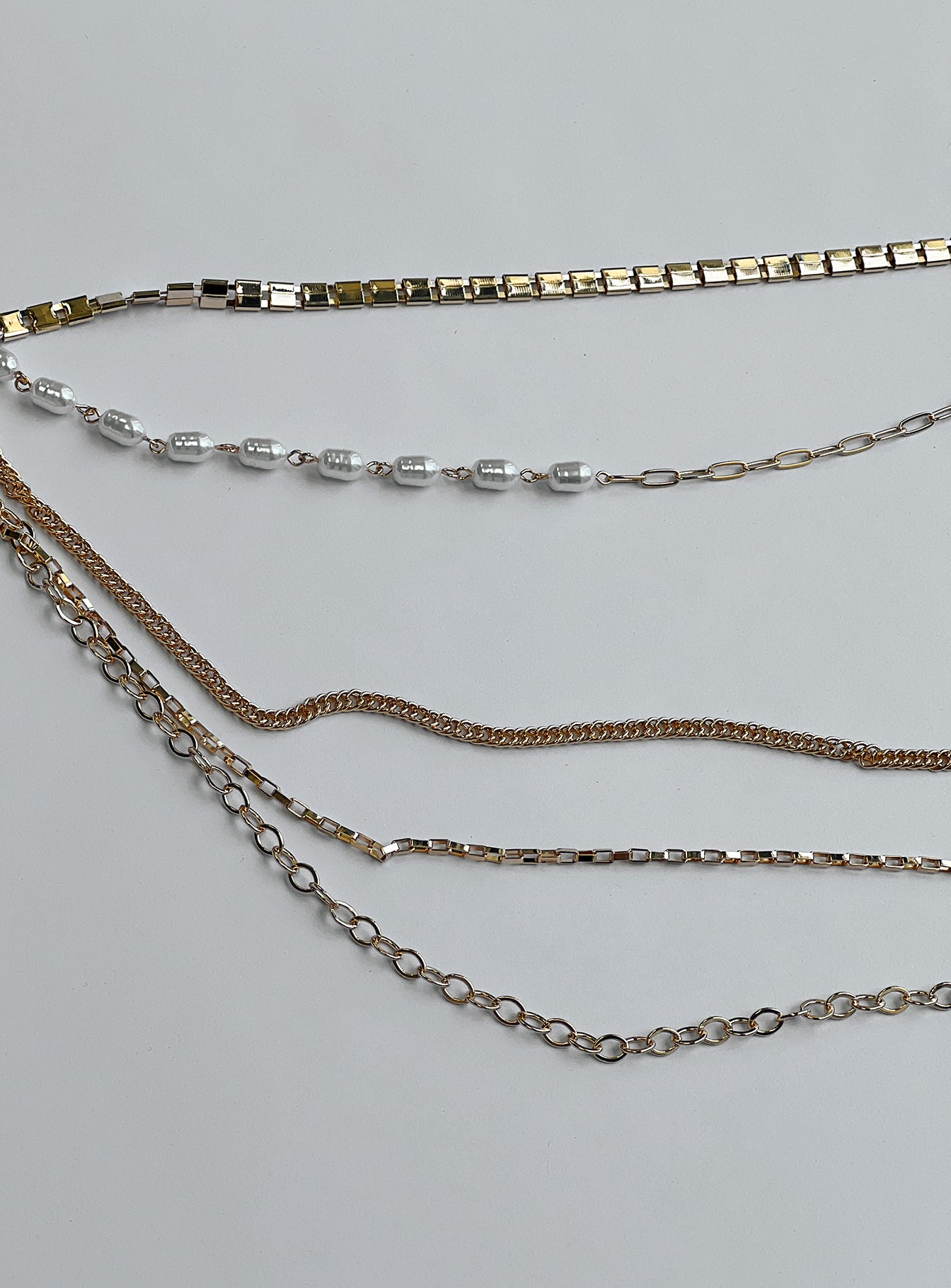 Laurelle Chain Belt Gold - Image 3