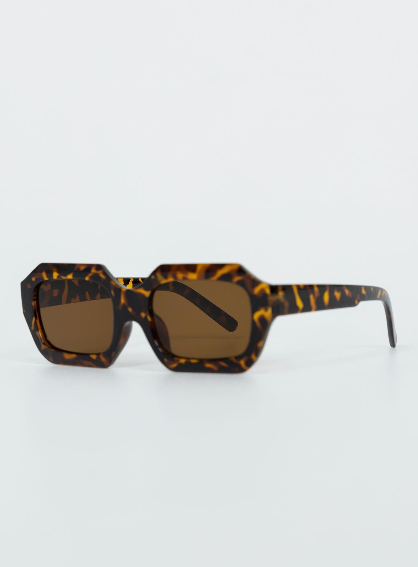 Hampshire Sunglasses Tort - Image 3
