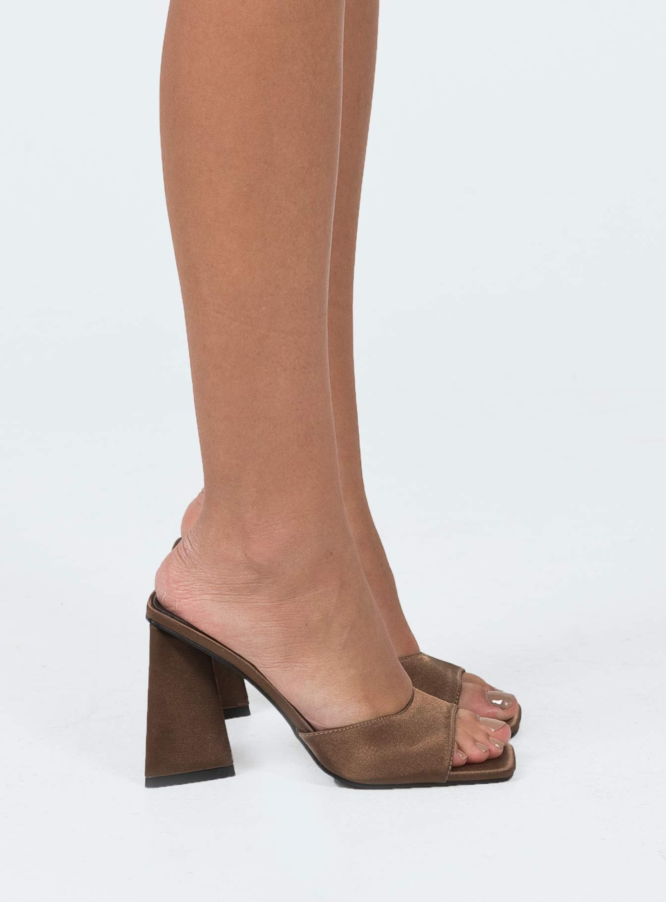 Agent Heels Brown - Image 3