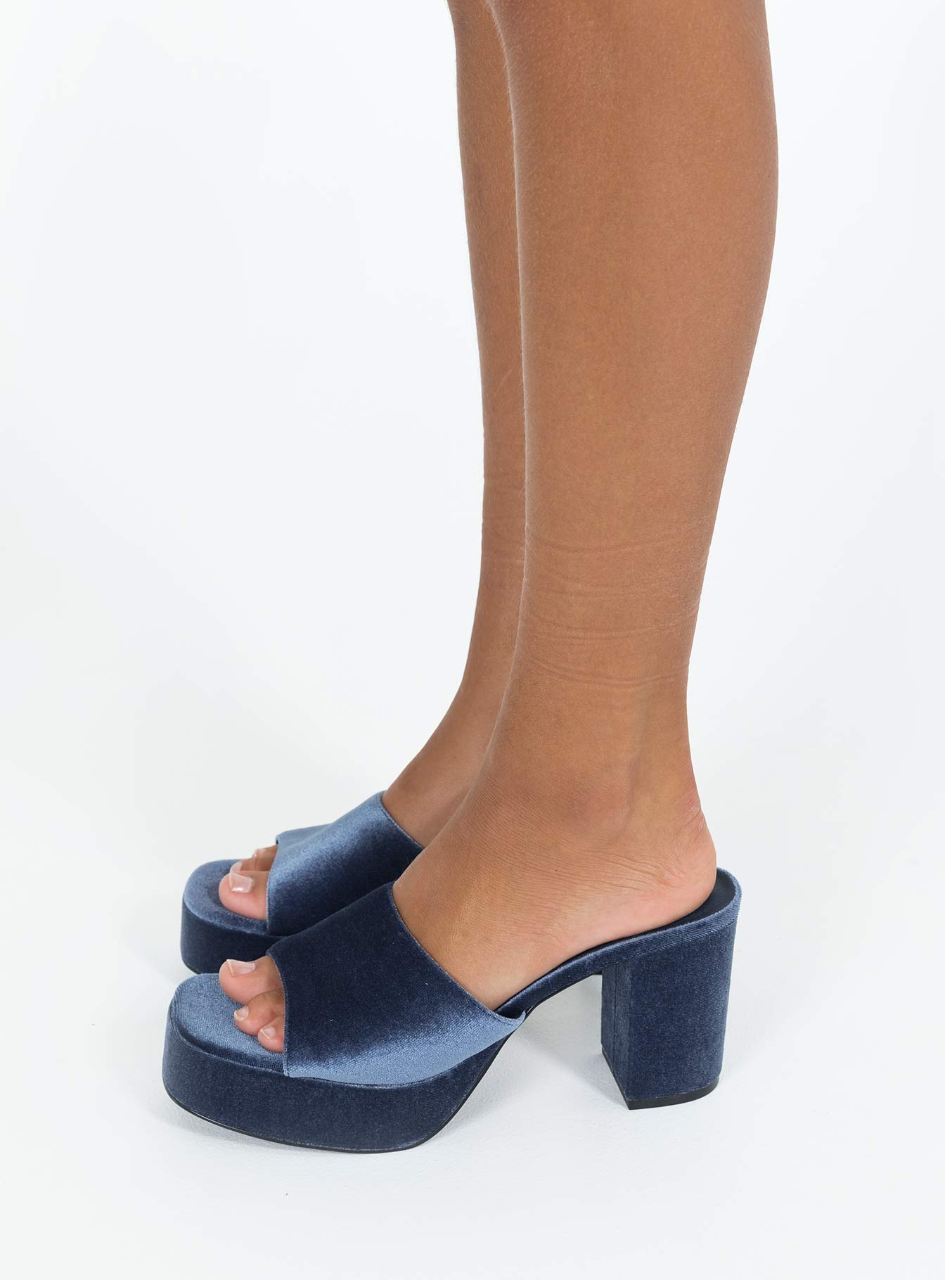 Farrington Heels Blue - Image 3