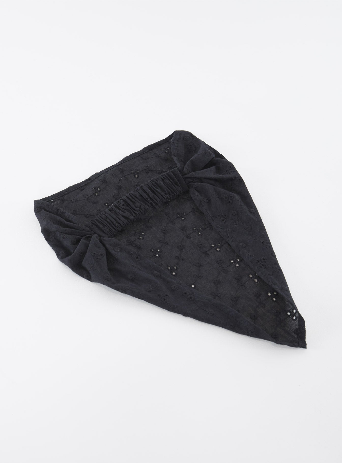 The Amalfi Anglais Headband Black - Image 3