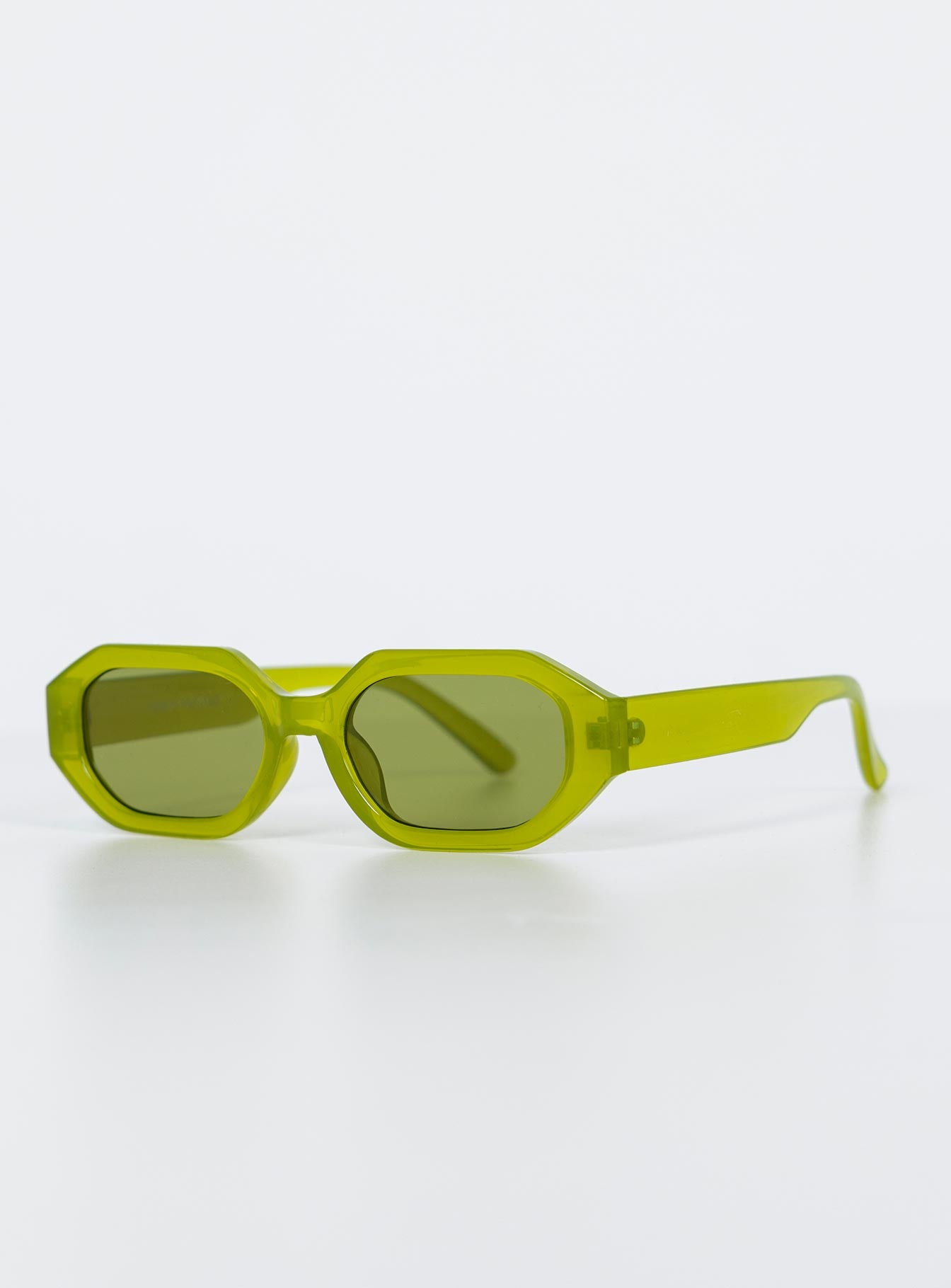 Corbett Sunglasses Green - Image 3