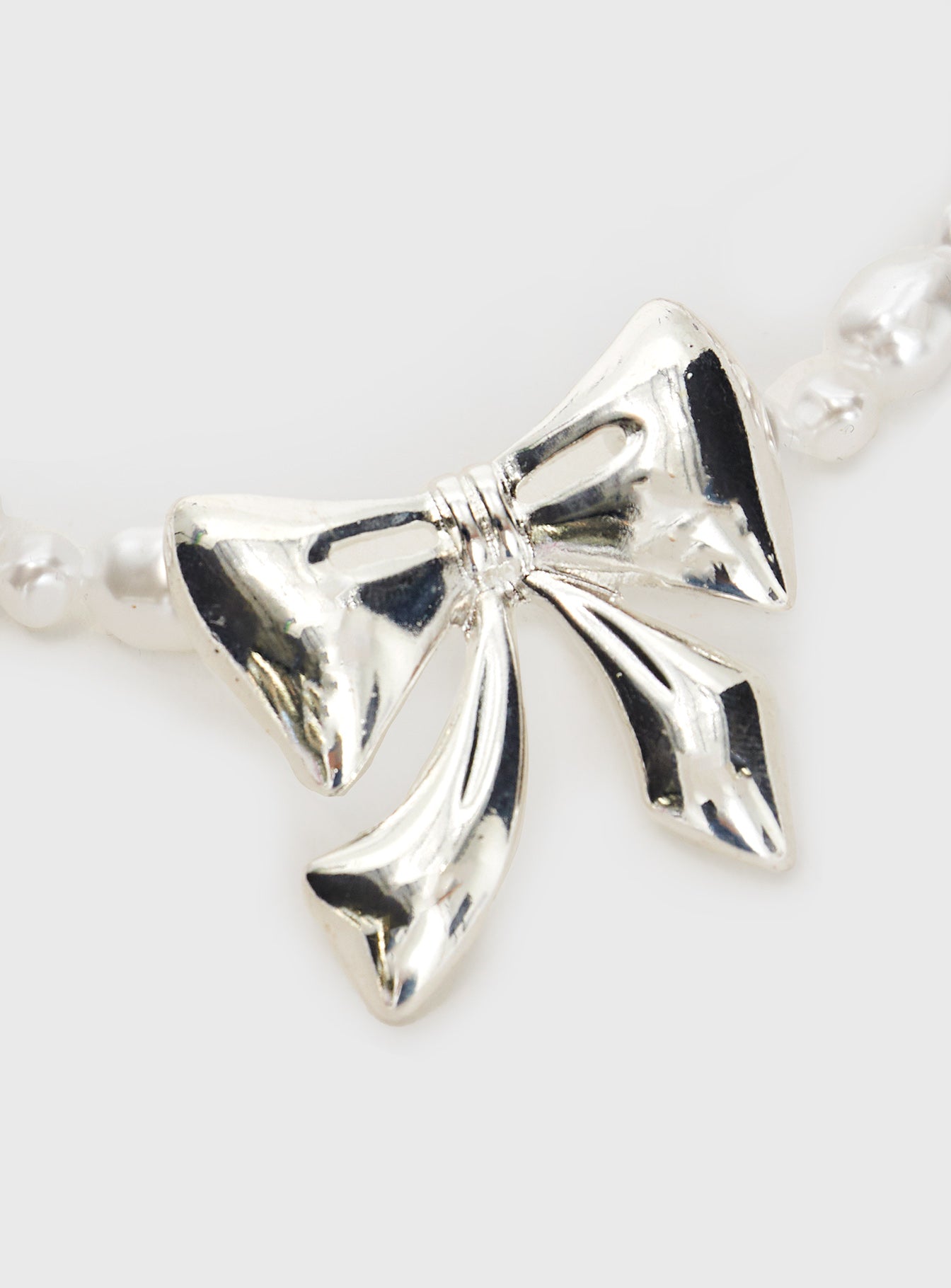 She's Not You Necklace Pearl - Image 3