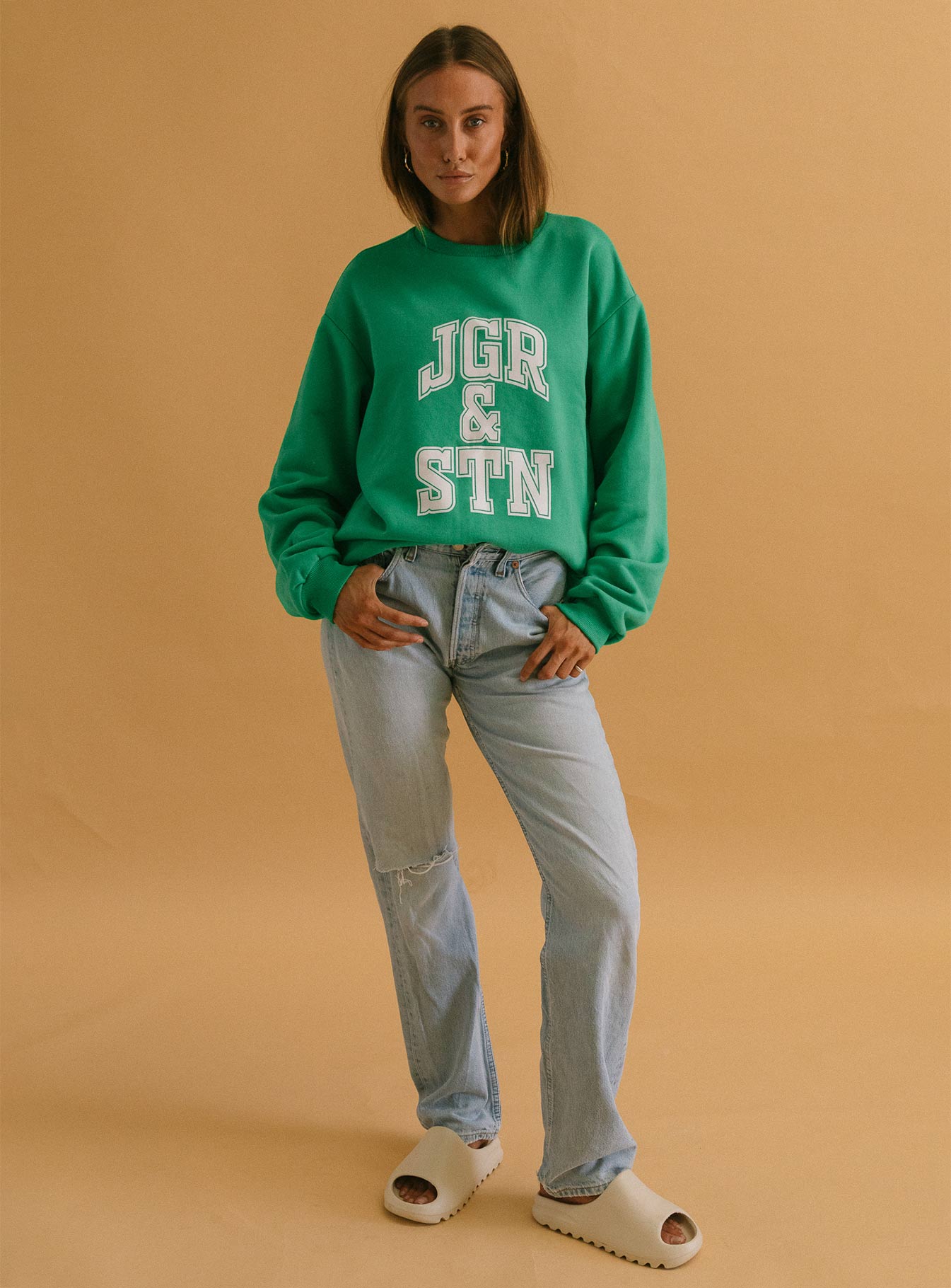 J&S Oversized Sweatshirt Apple Green - Image 2