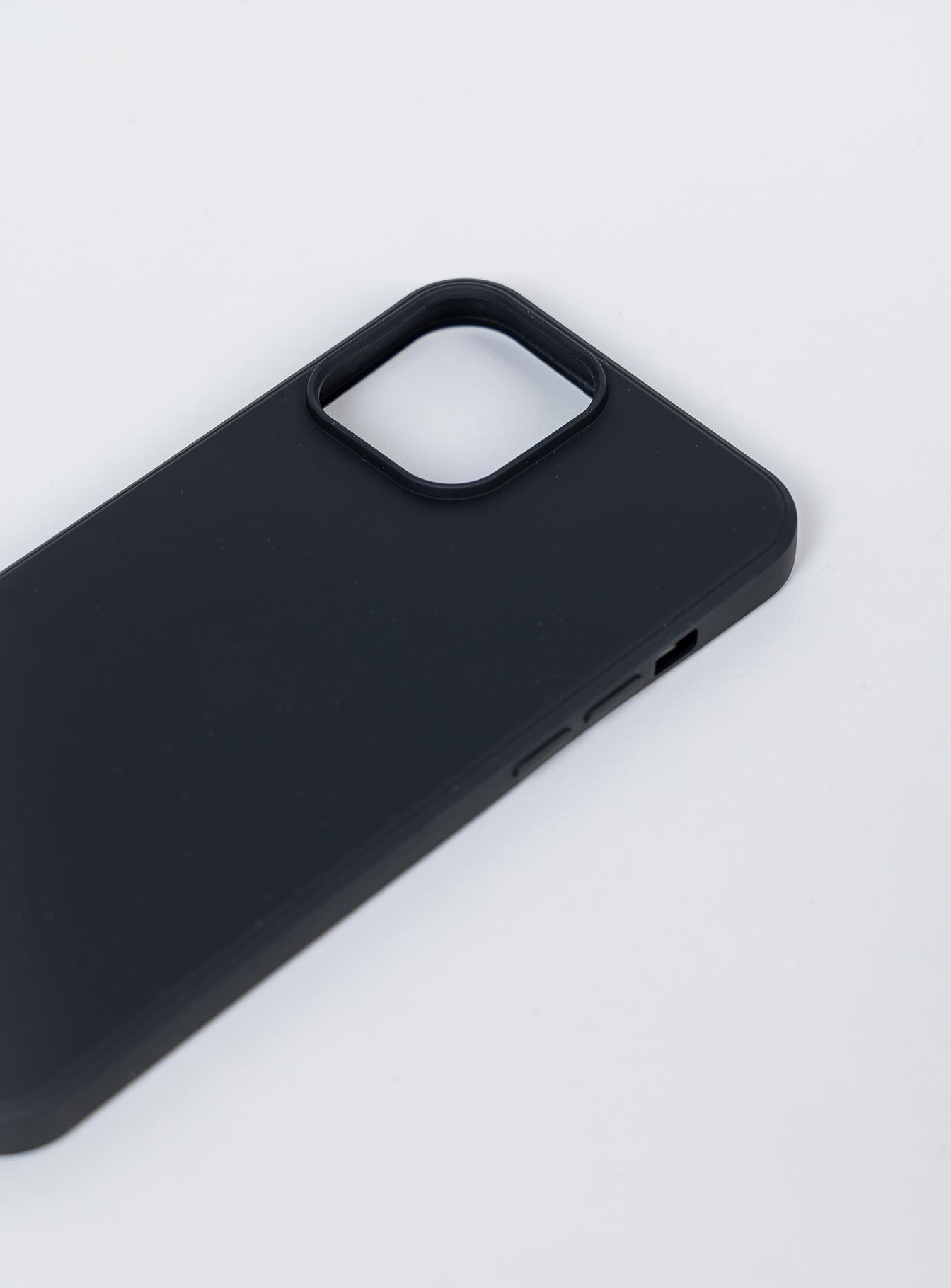 The Classic iPhone Case Black - Image 3
