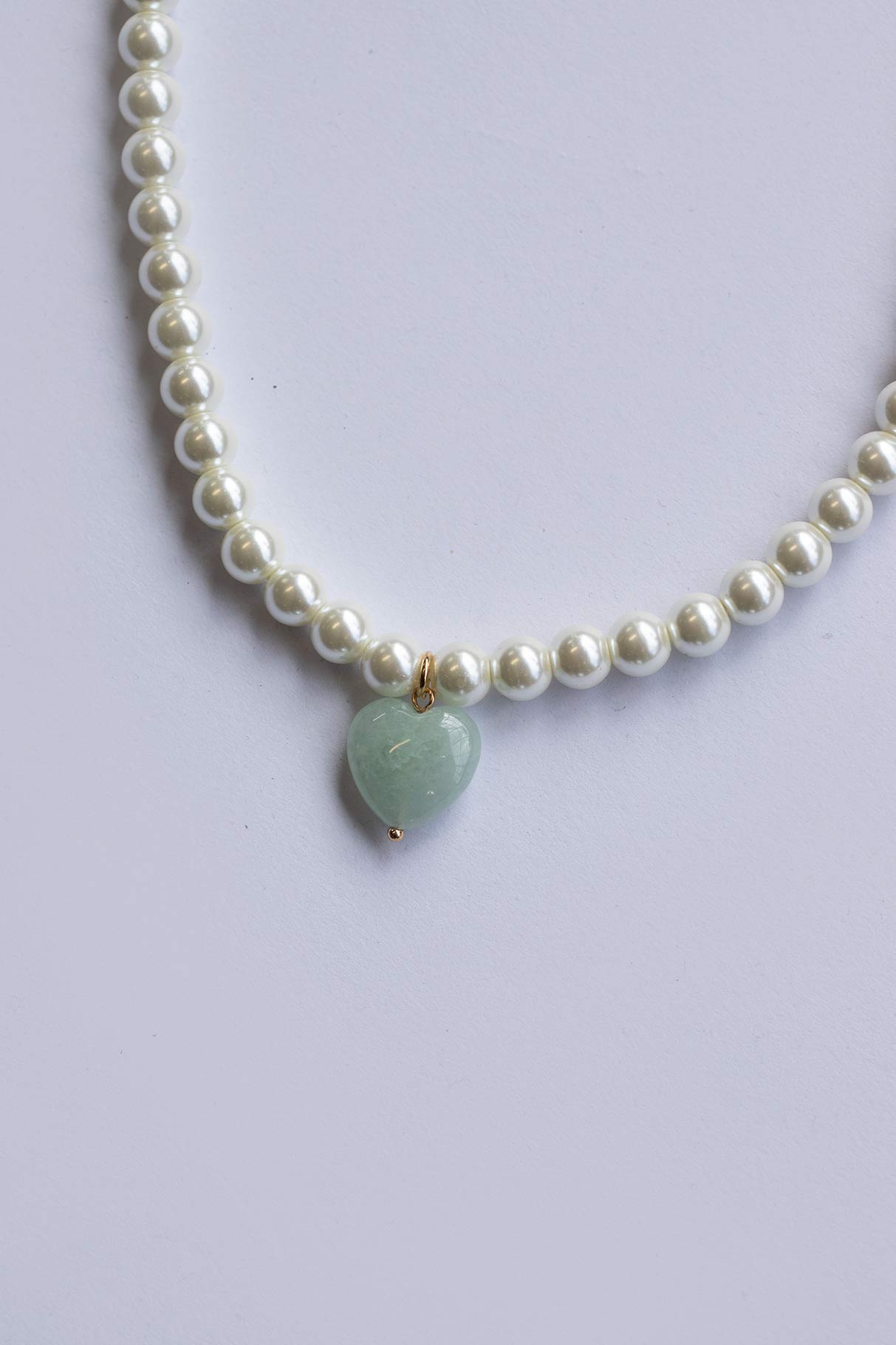 Telka Pearl Heart Necklace White / Green - Image 3