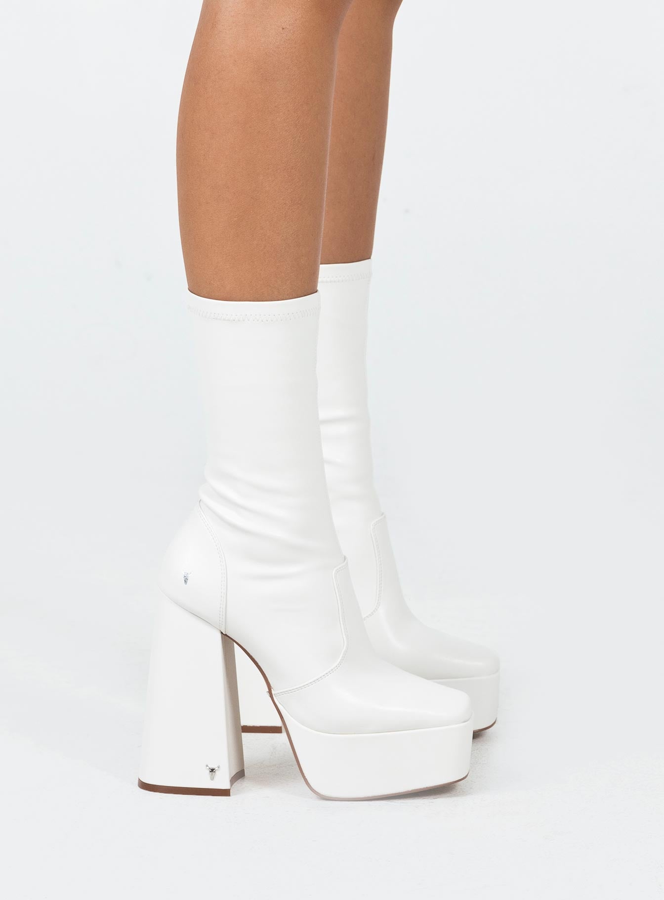 Windsor Smith Angelz Platform Boots Snow - Image 3