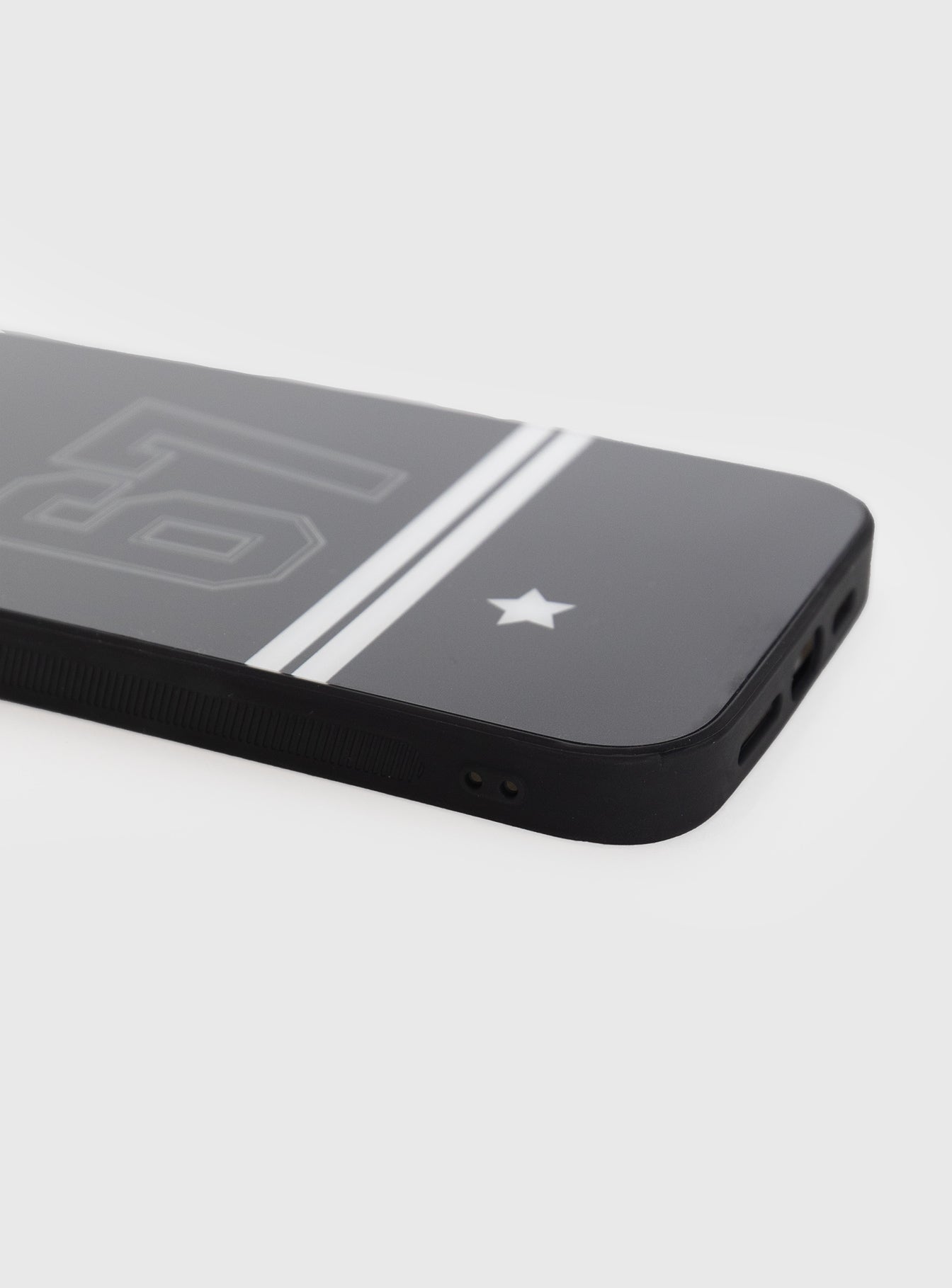 Momoa Iphone Case Black - Image 3